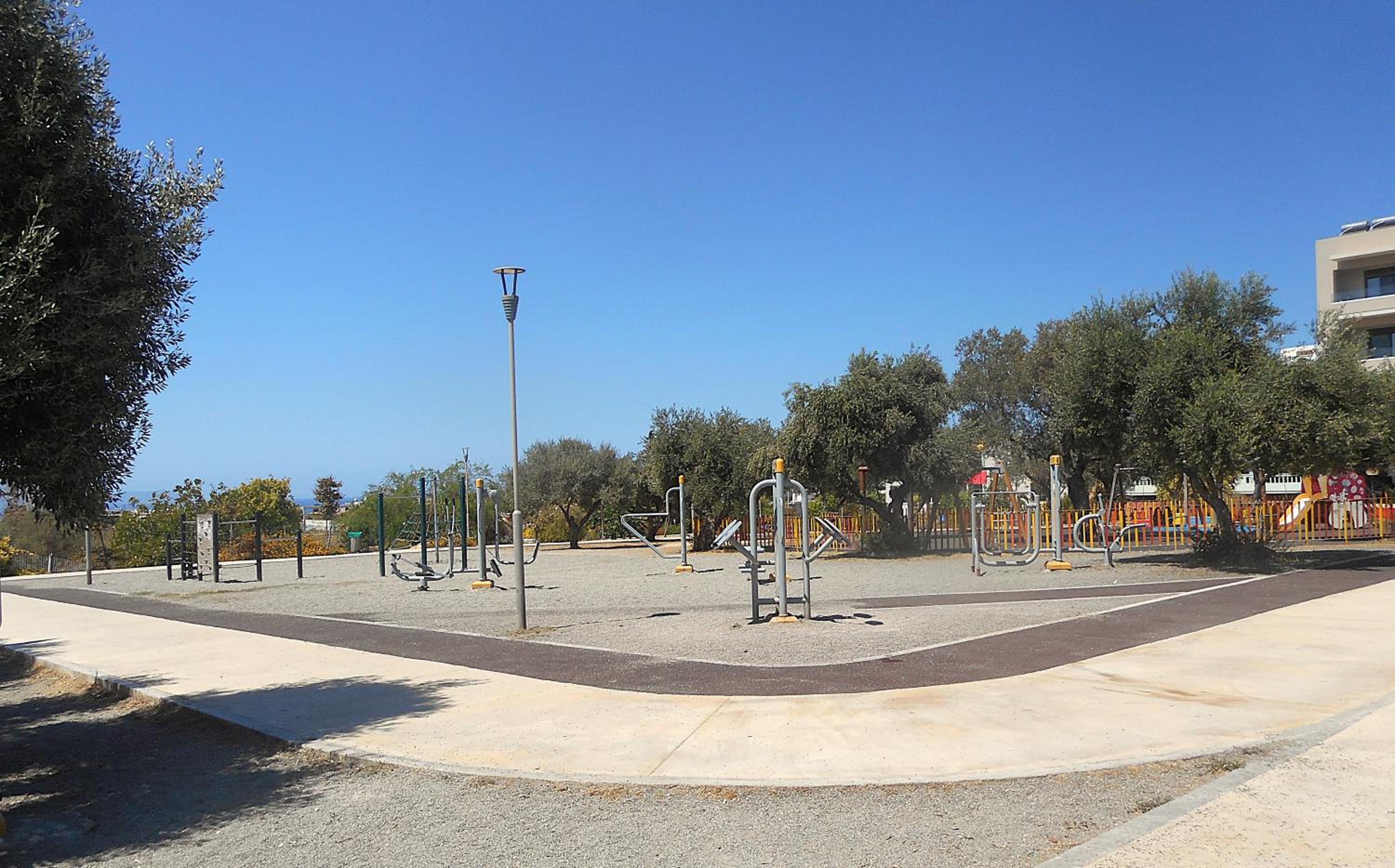 Filoxenia Private 2BR Stone House Patio & Parking