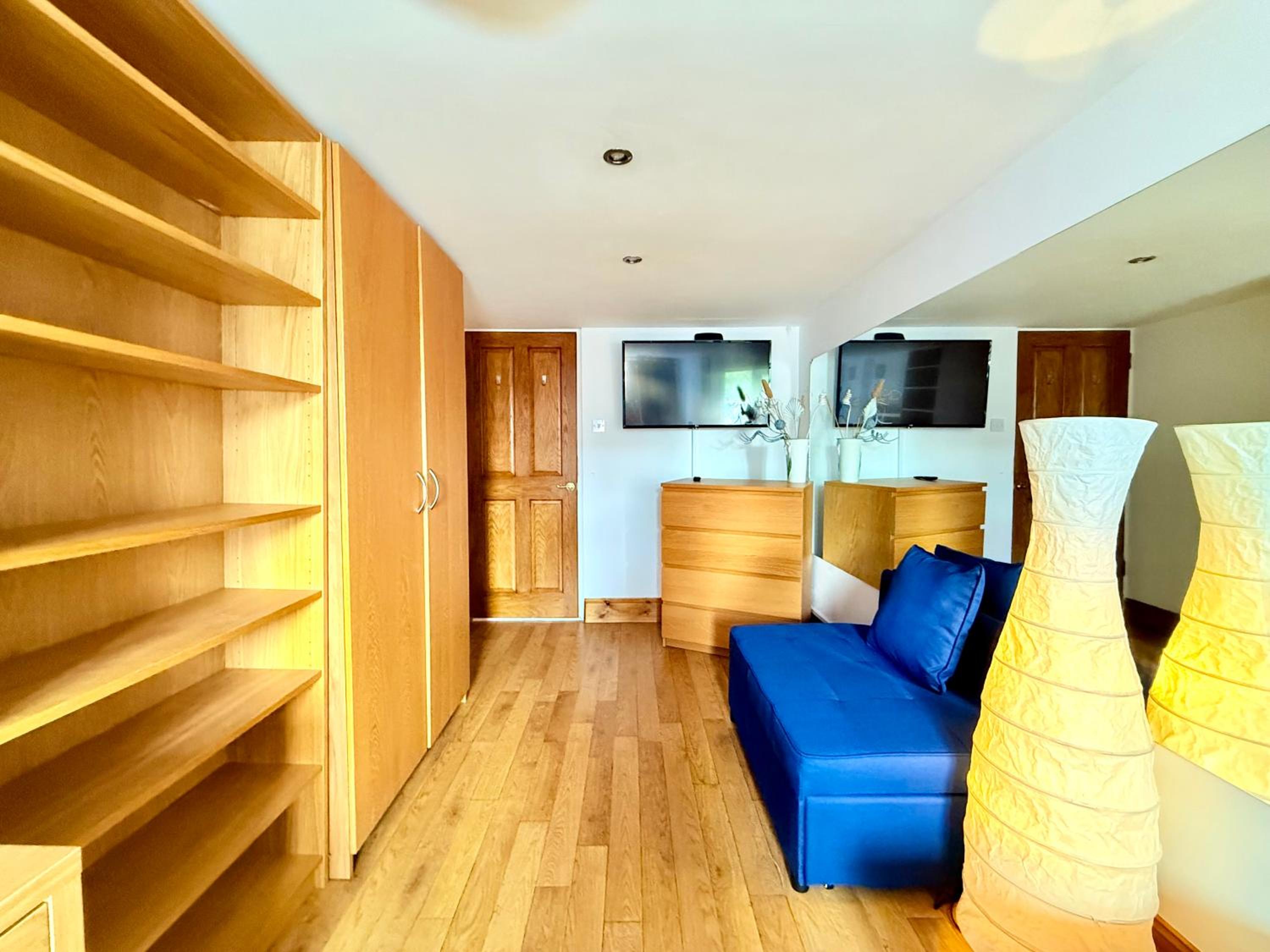 DAINTY HOME STAY - 6 BDR Contractors, Family & Group