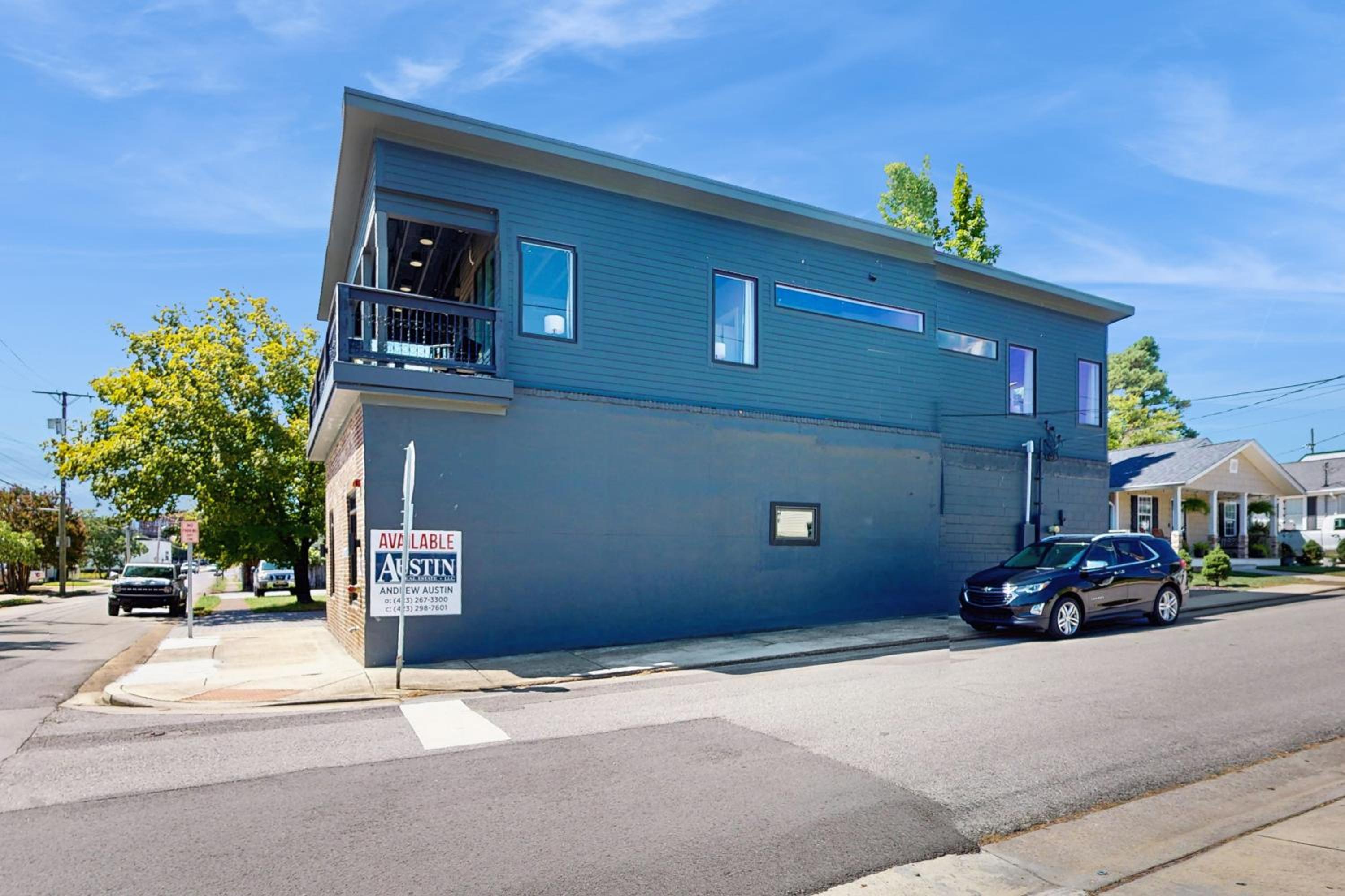 Walkable Gem! Dtwn Chattanooga Base with Balcony