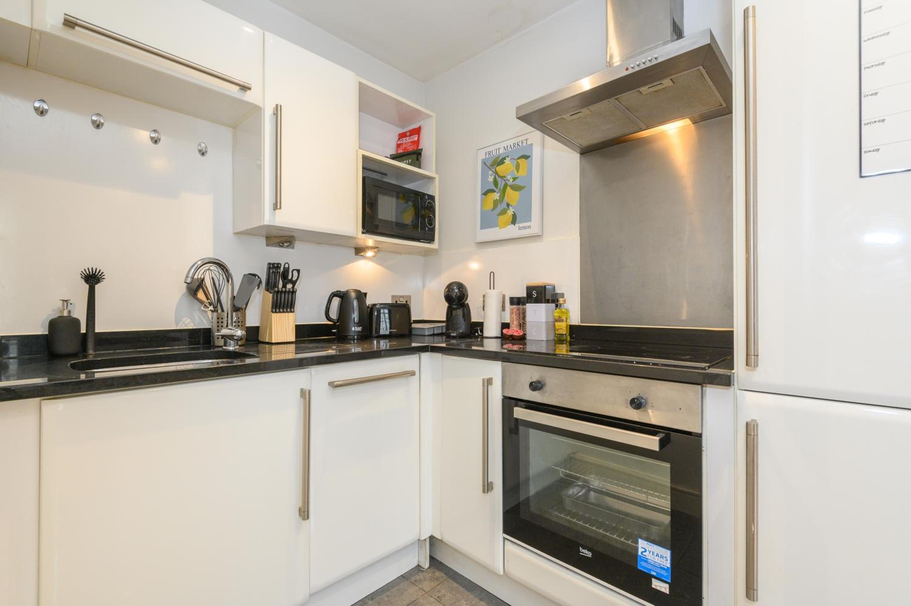 Central Business Class Apartment - Luxury Living