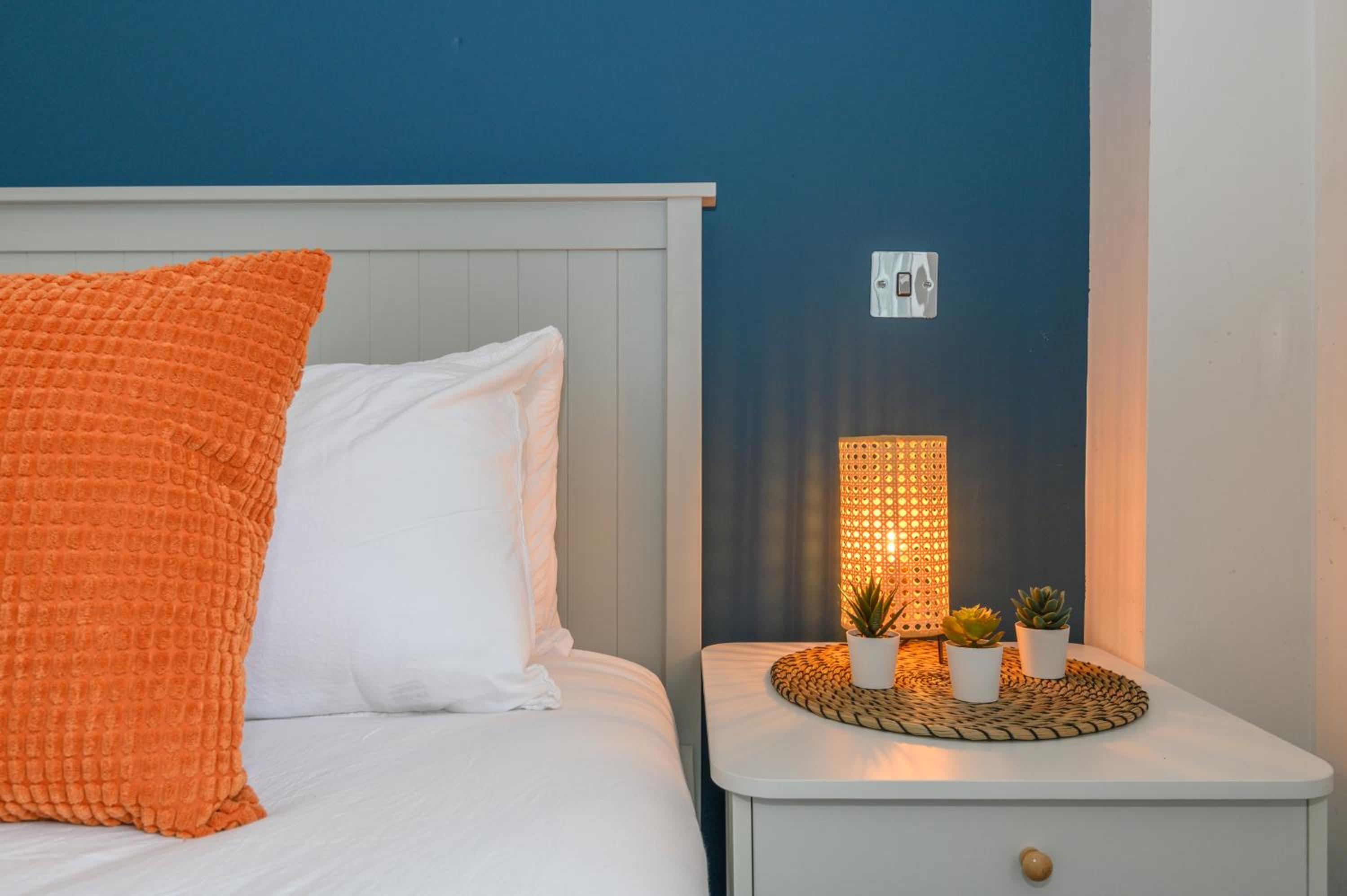 Central Business Class Apartment - Luxury Living