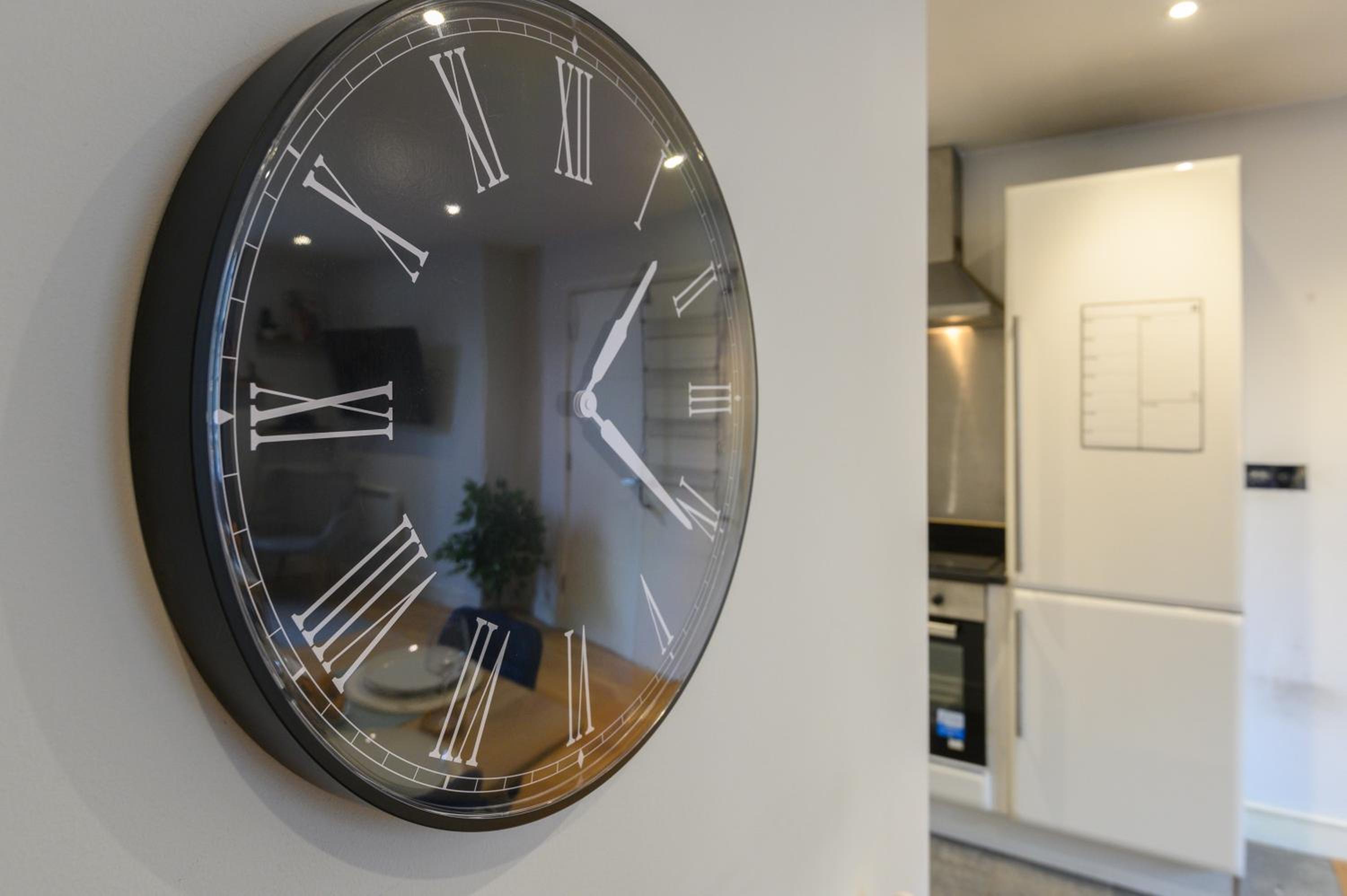 Central Business Class Apartment - Luxury Living