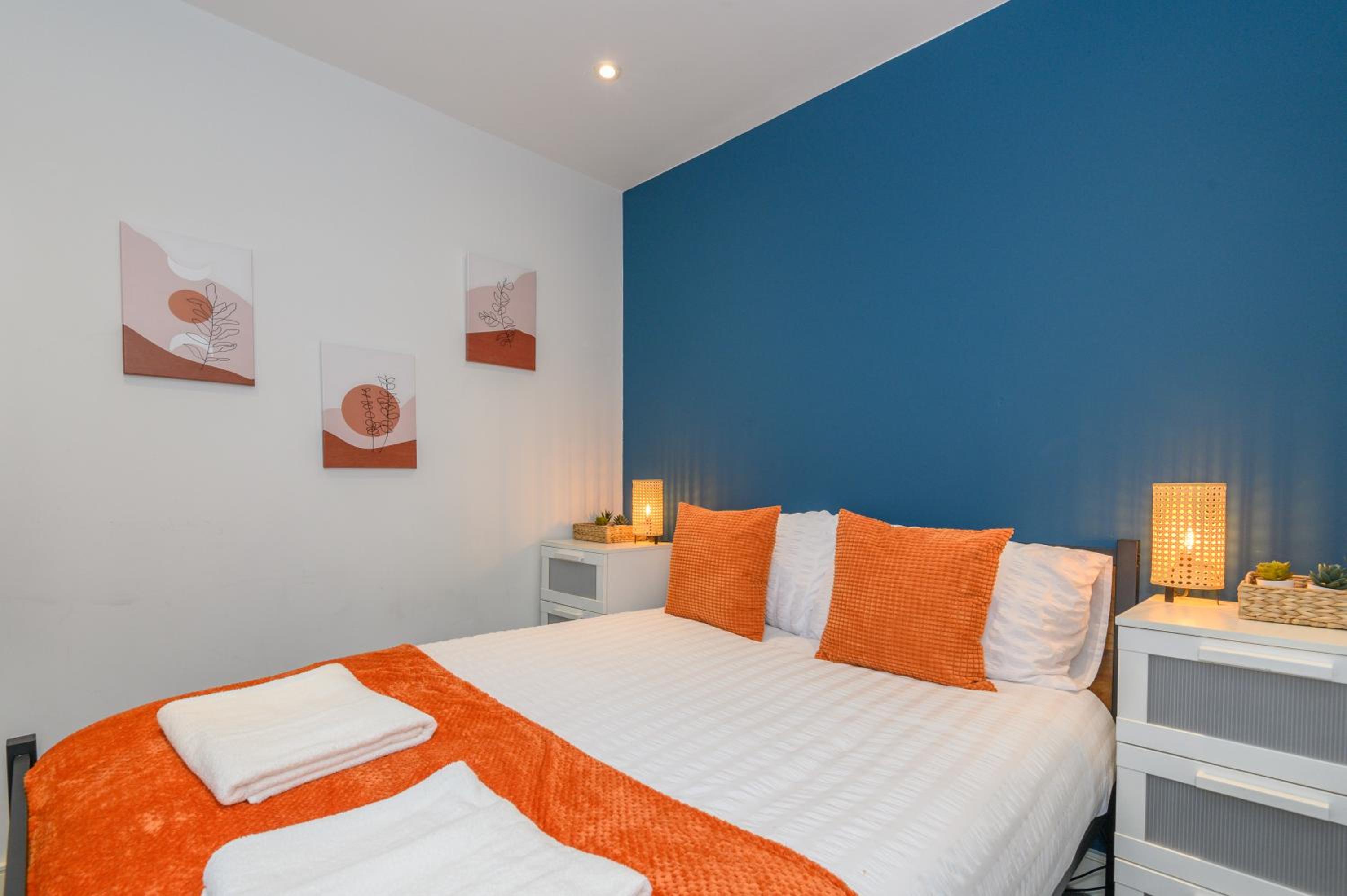 Central Business Class Apartment - Luxury Living