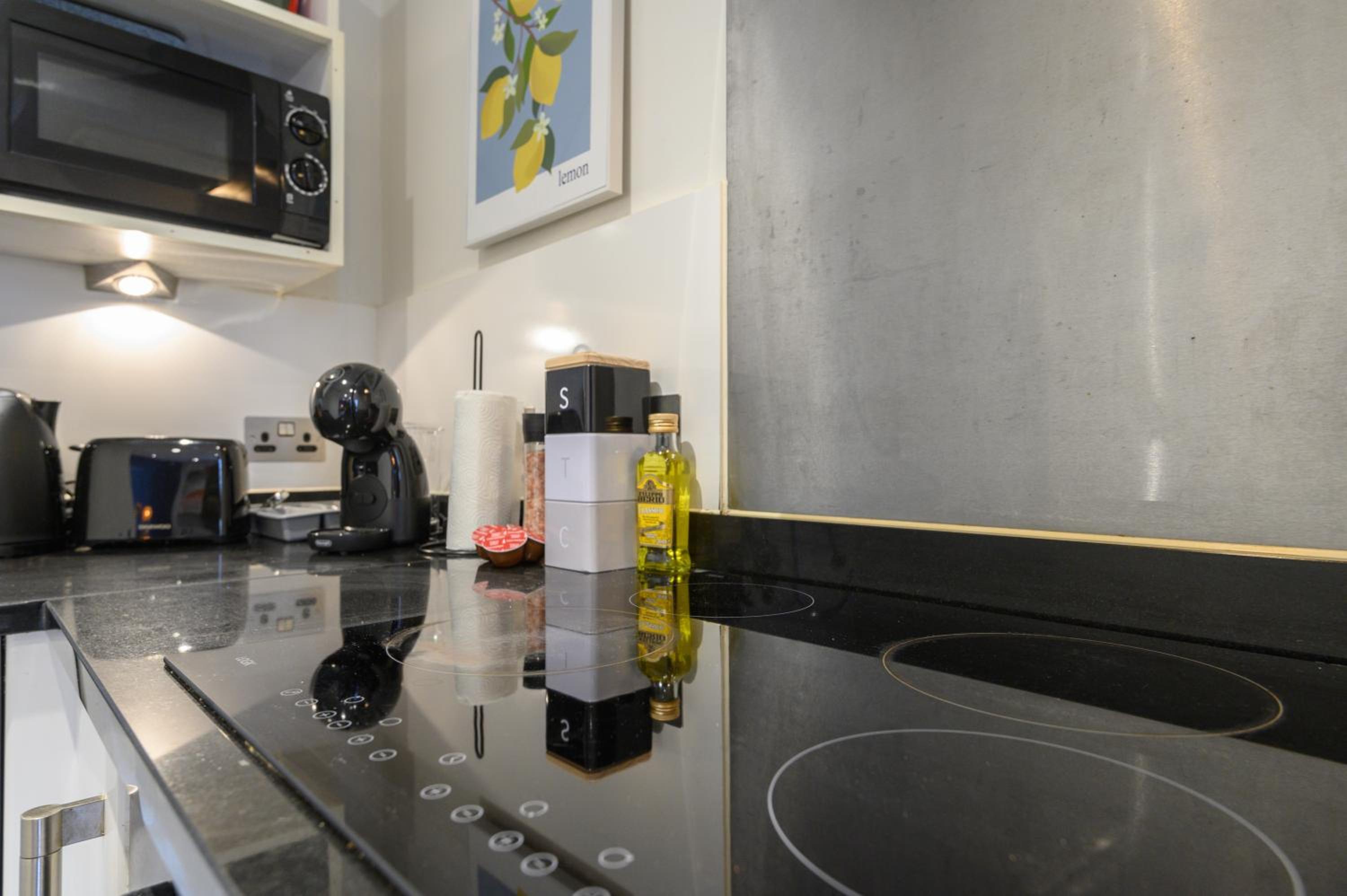 Central Business Class Apartment - Luxury Living