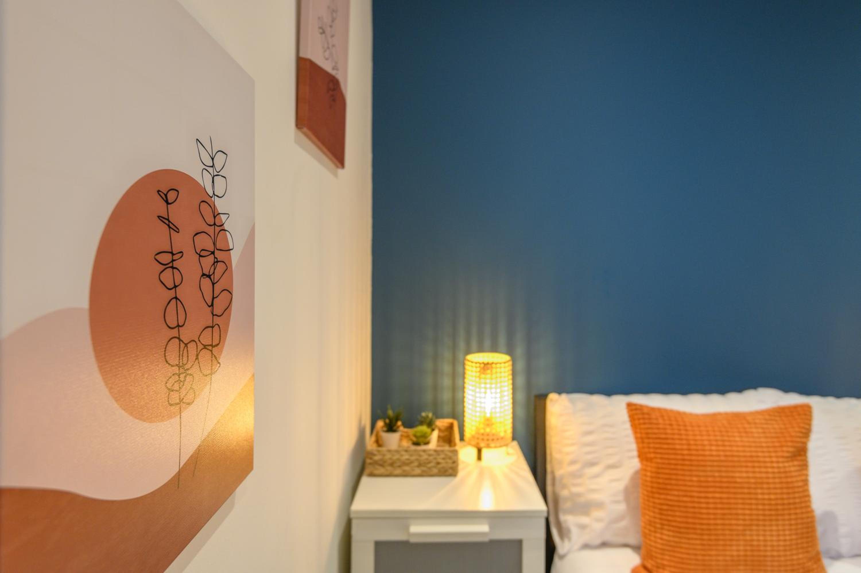 Central Business Class Apartment - Luxury Living