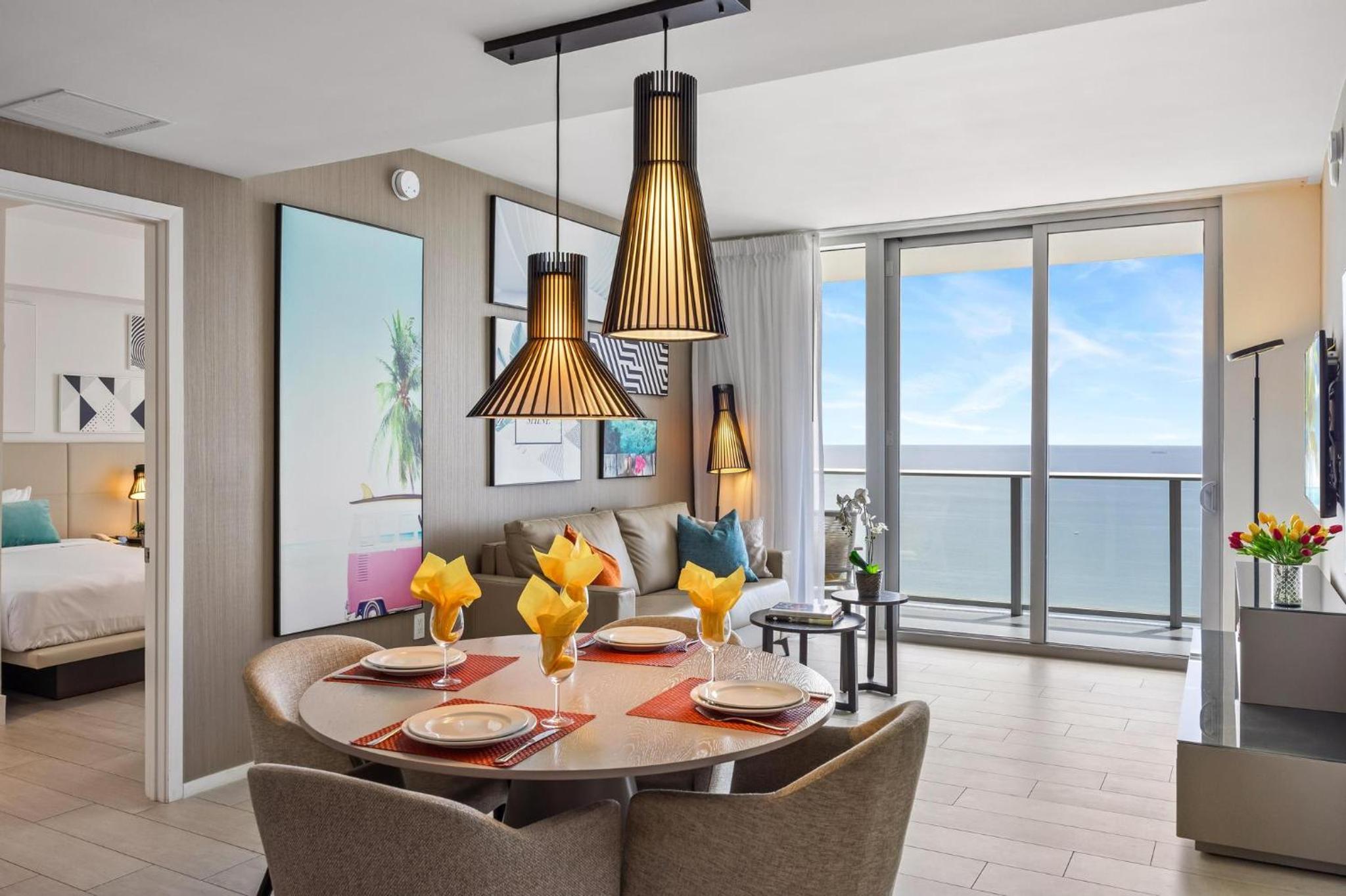 2 BDR Penthouse Ocean Front View Hyde Beach House