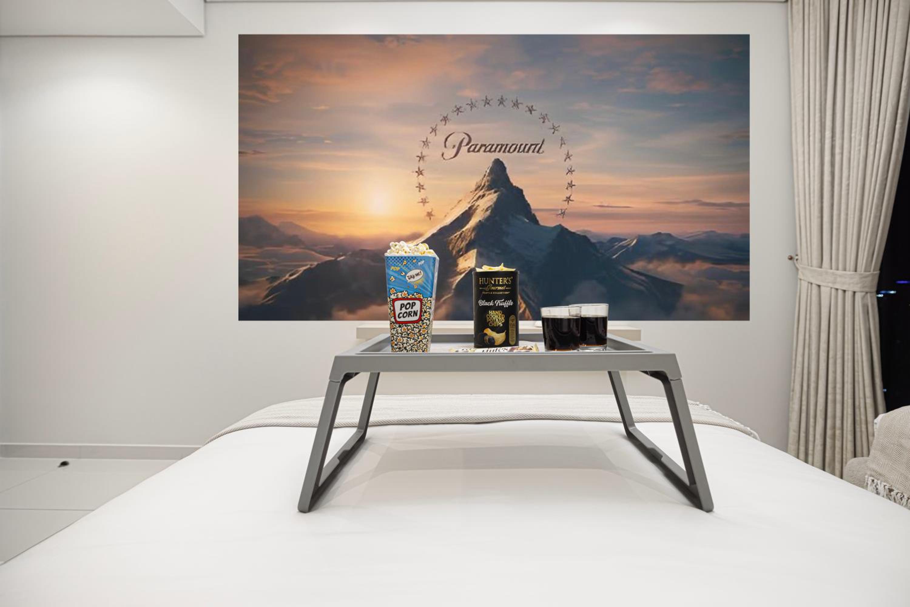 Paramount Midtown by Luxe Living
