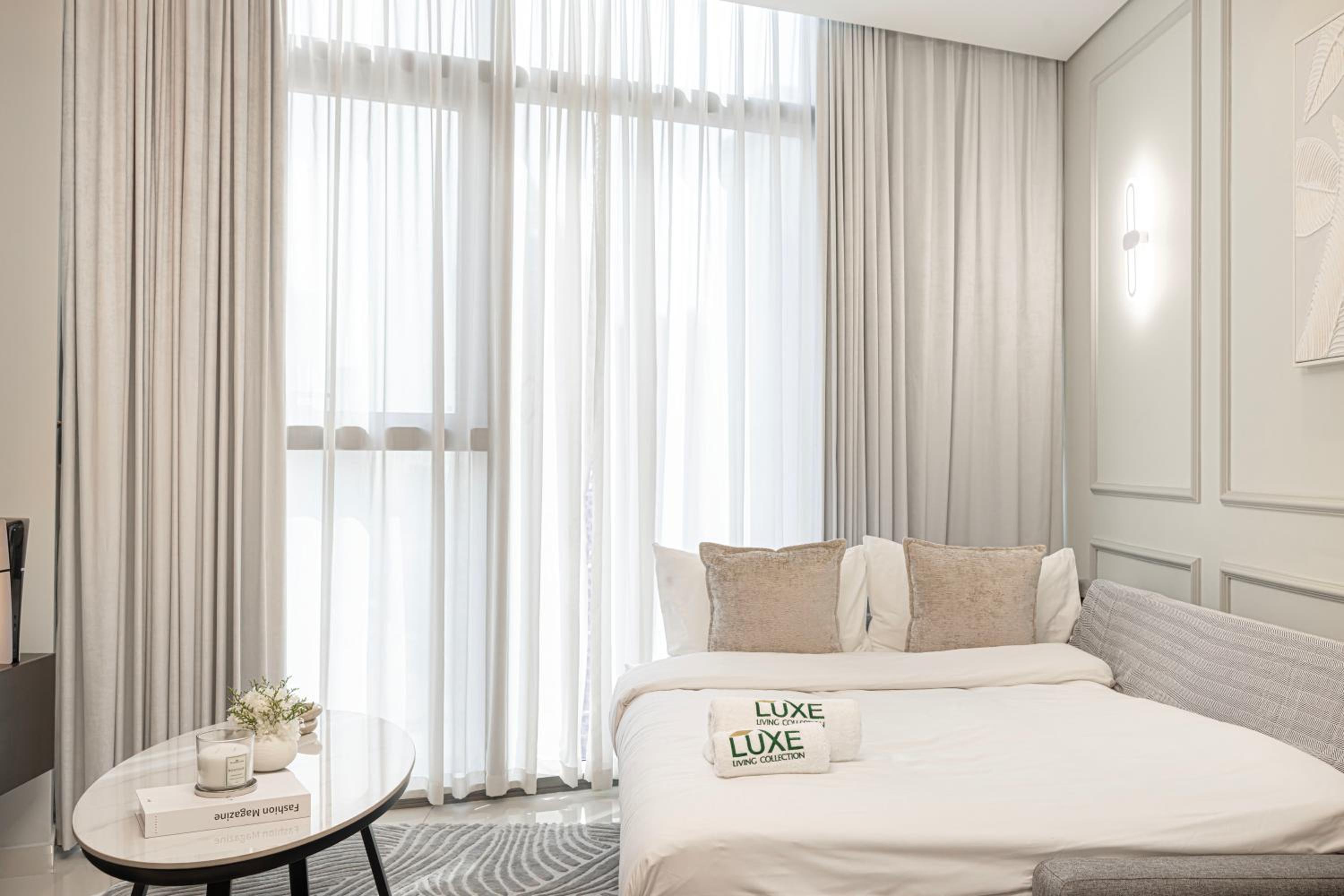 Paramount Midtown by Luxe Living