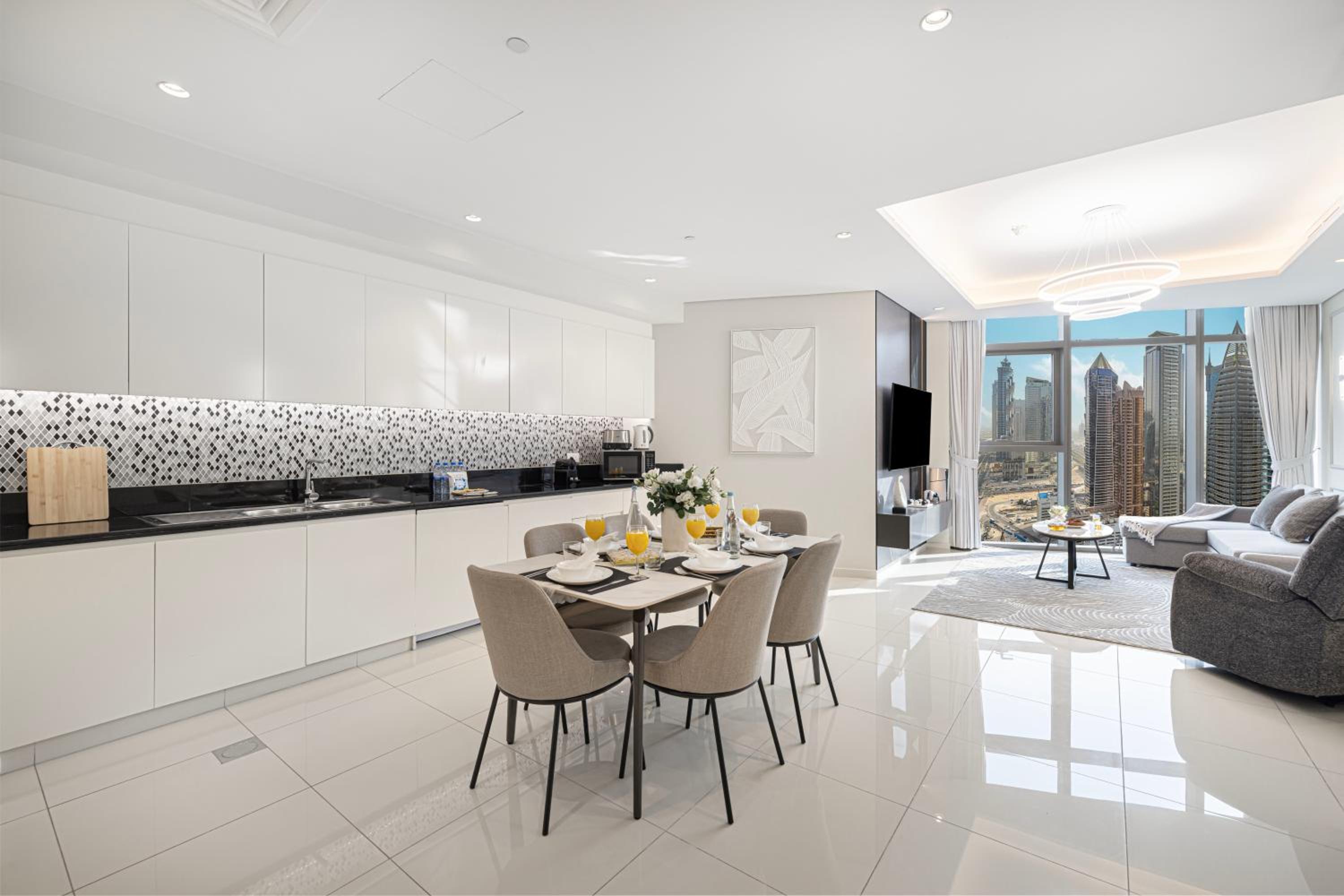Paramount Midtown by Luxe Living