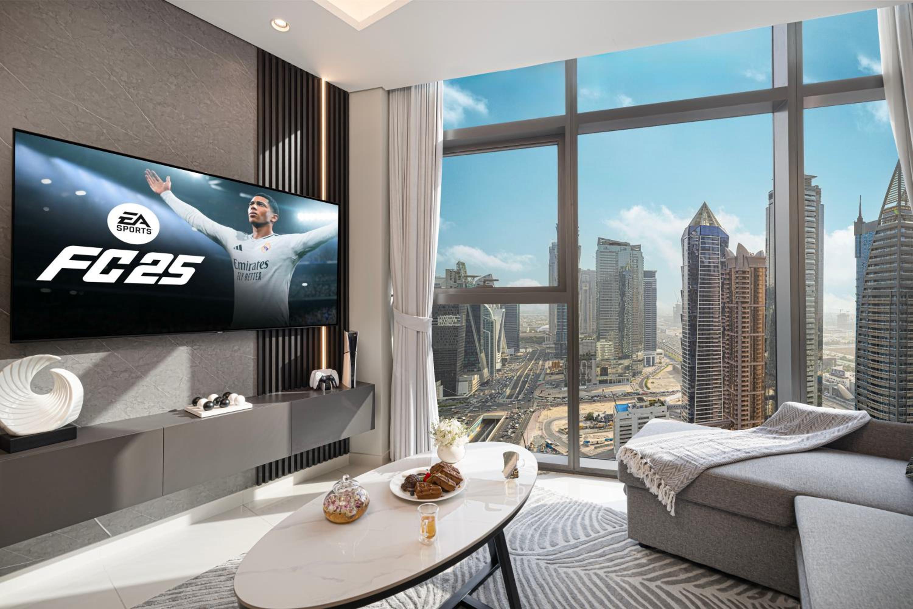 Paramount Midtown by Luxe Living