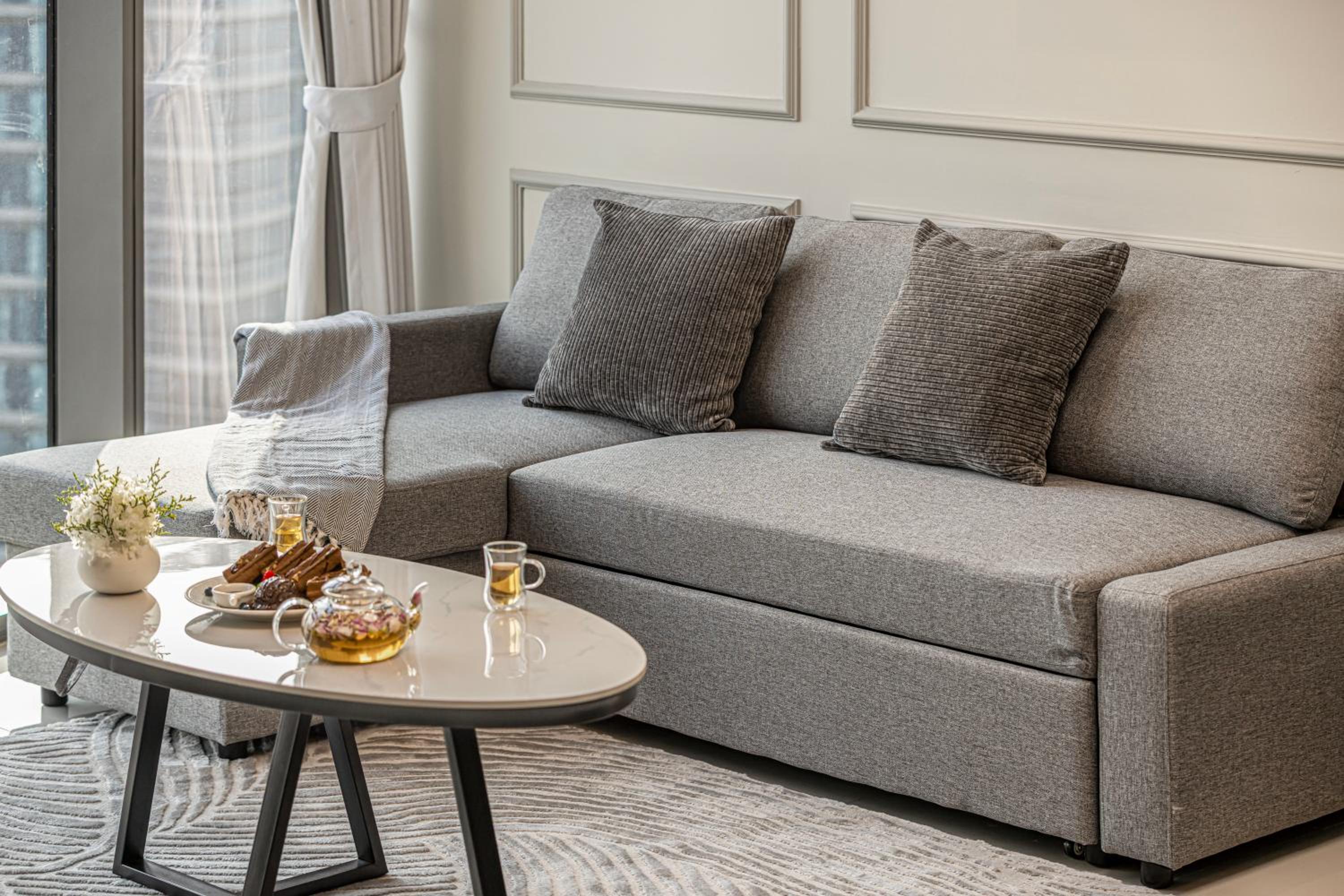 Paramount Midtown by Luxe Living