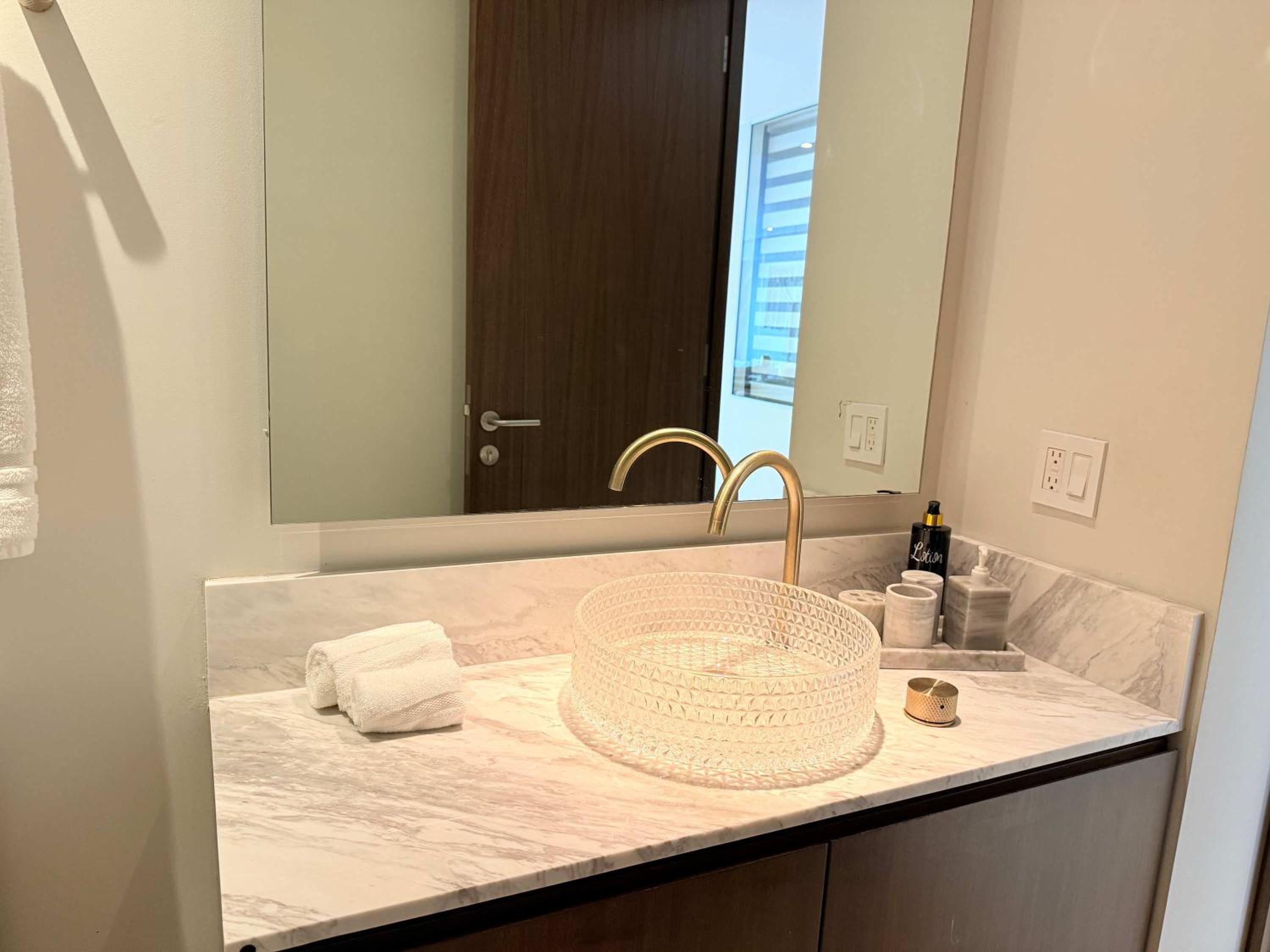 Bolongo 3BR your exclusive oceanfront escape