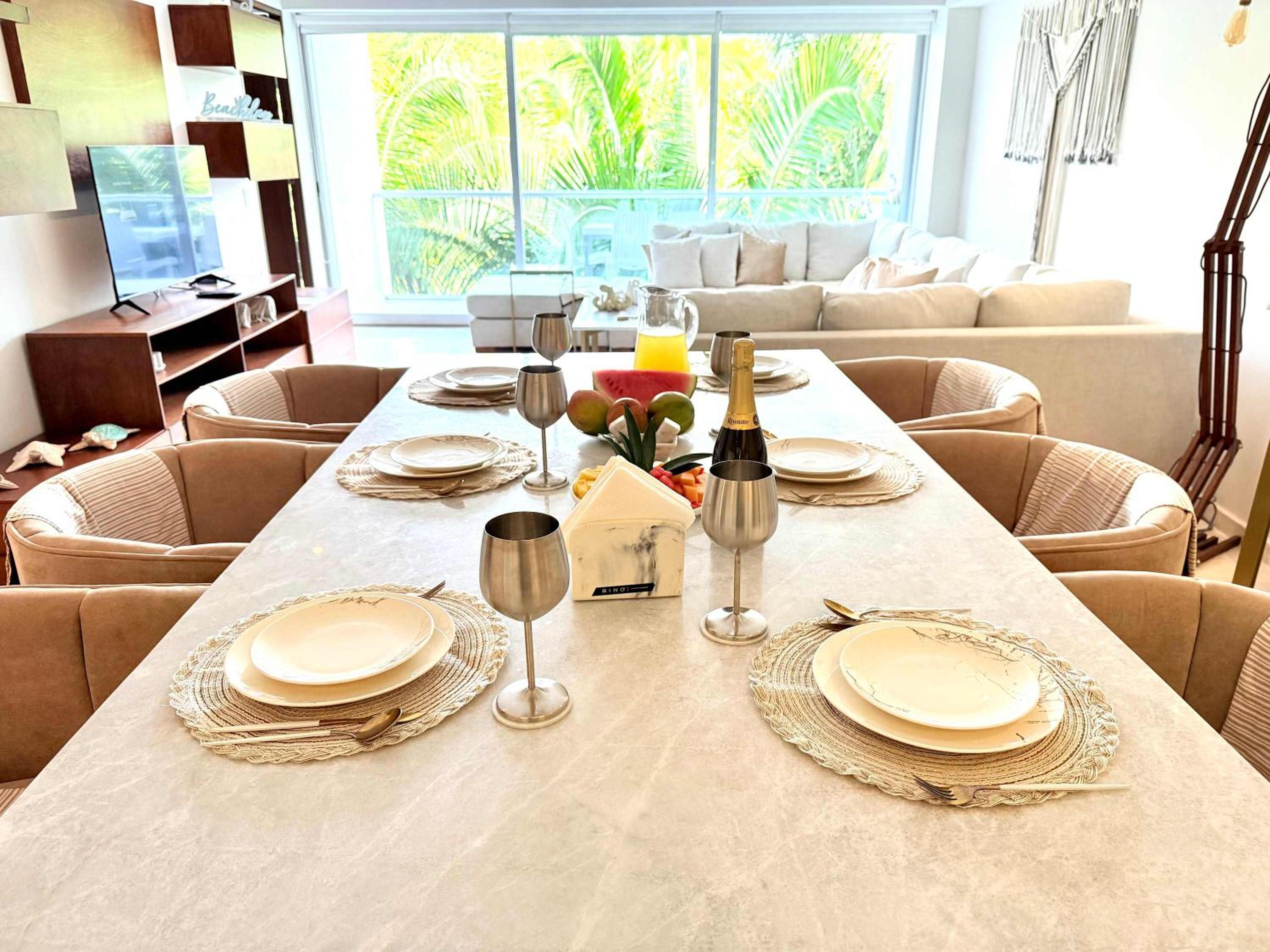Bolongo 3BR your exclusive oceanfront escape