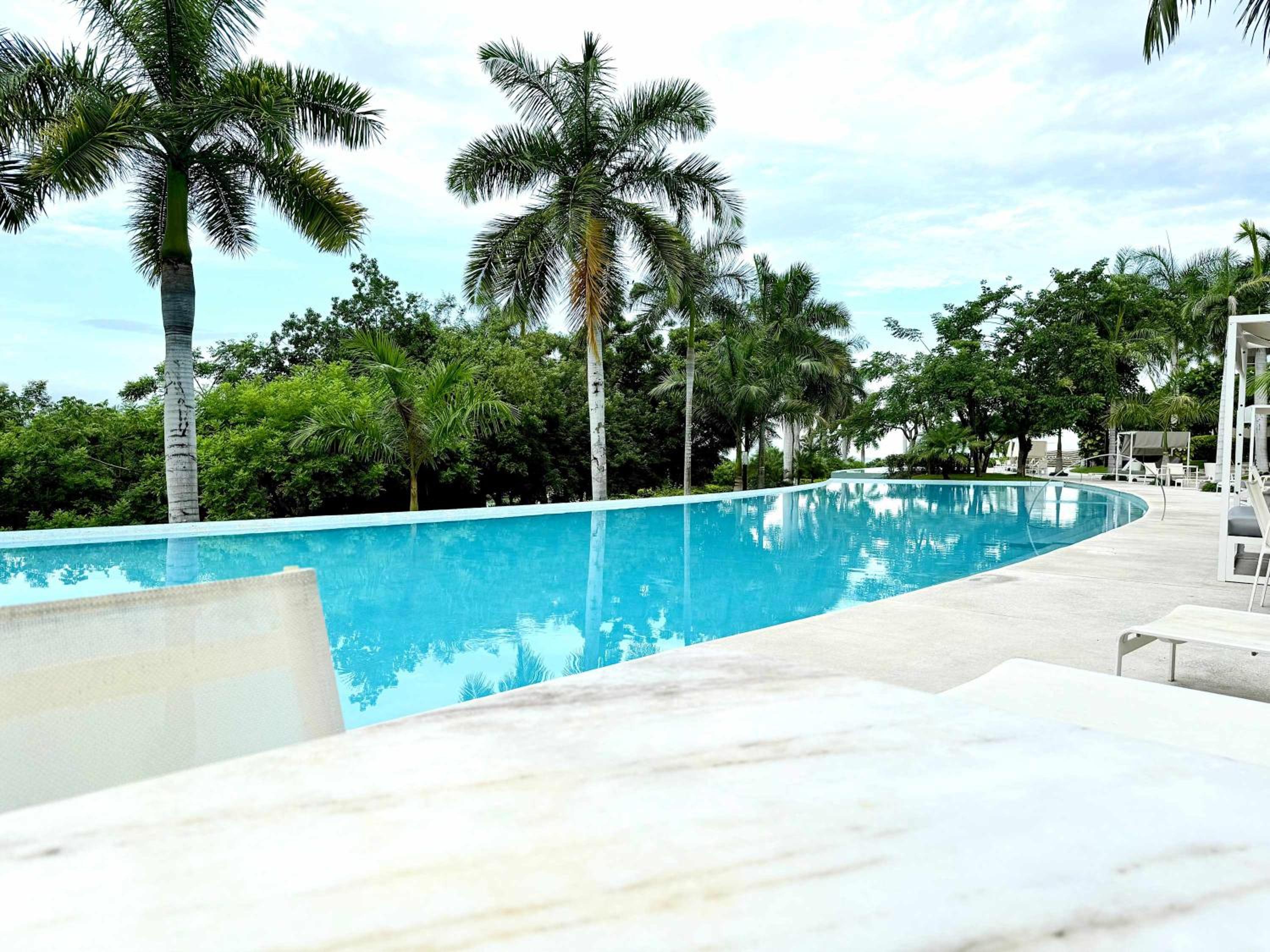 Bolongo 3BR your exclusive oceanfront escape