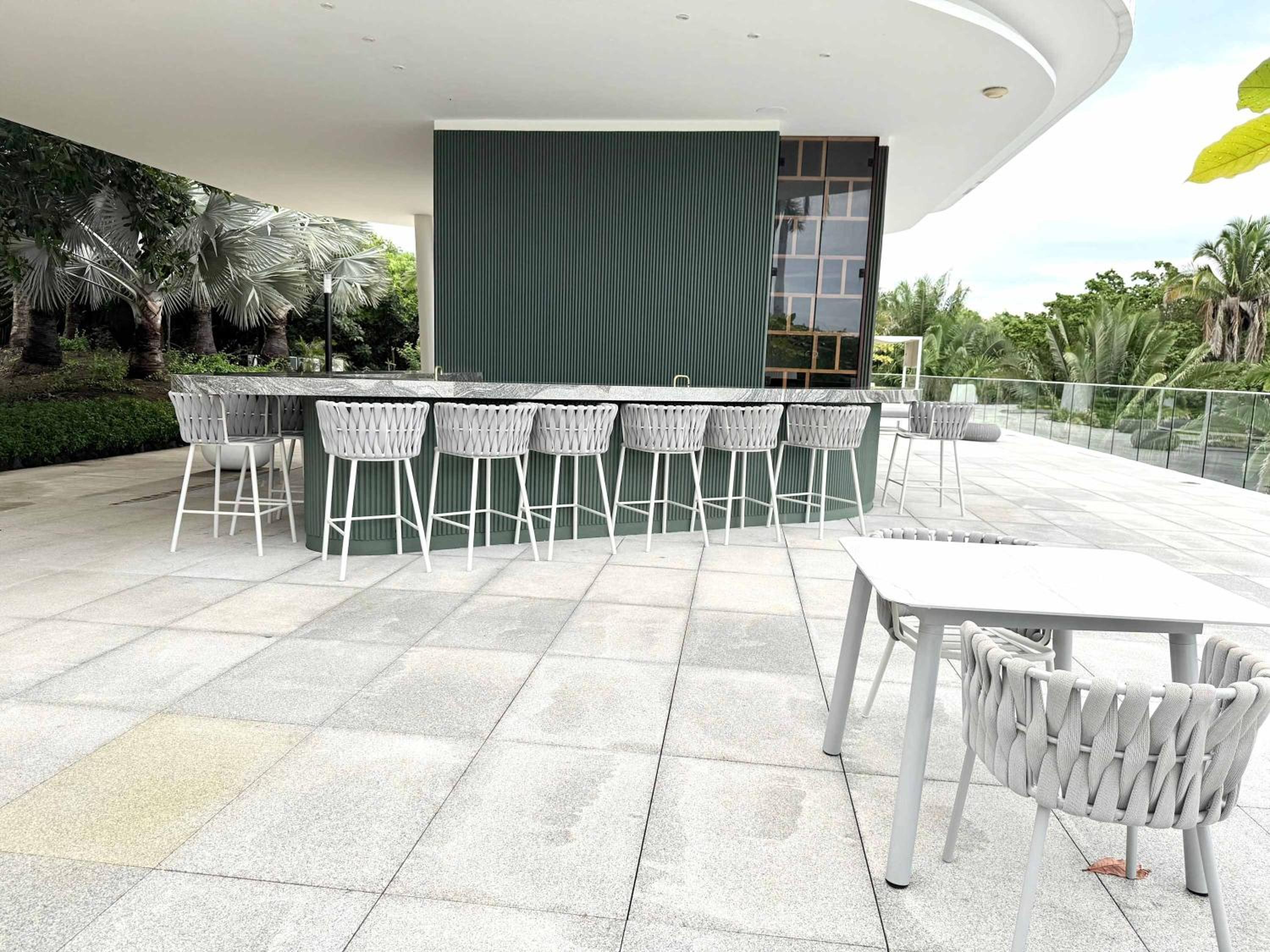 Bolongo 3BR your exclusive oceanfront escape