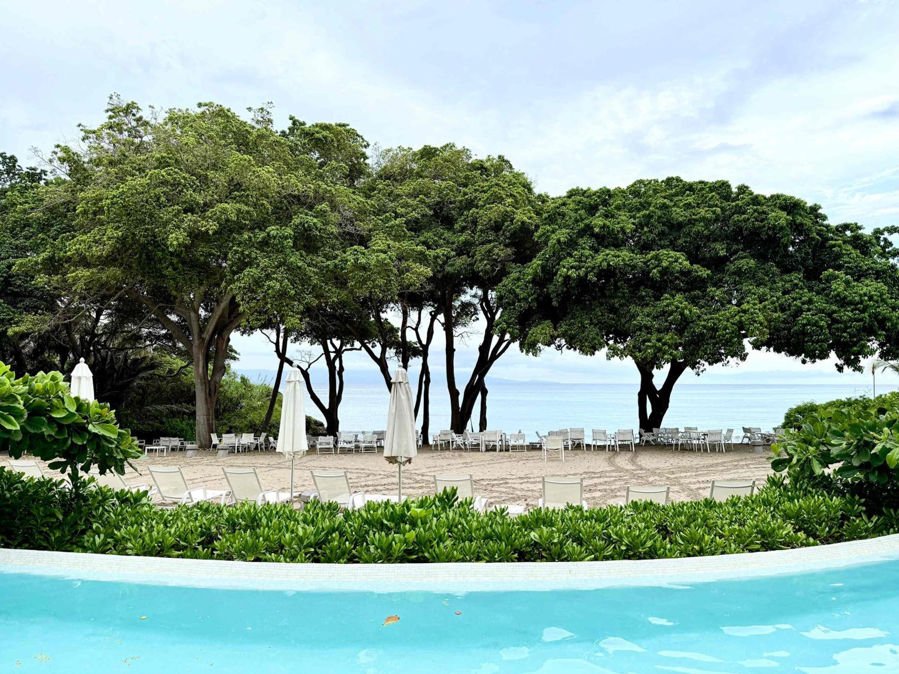 Bolongo 3BR your exclusive oceanfront escape