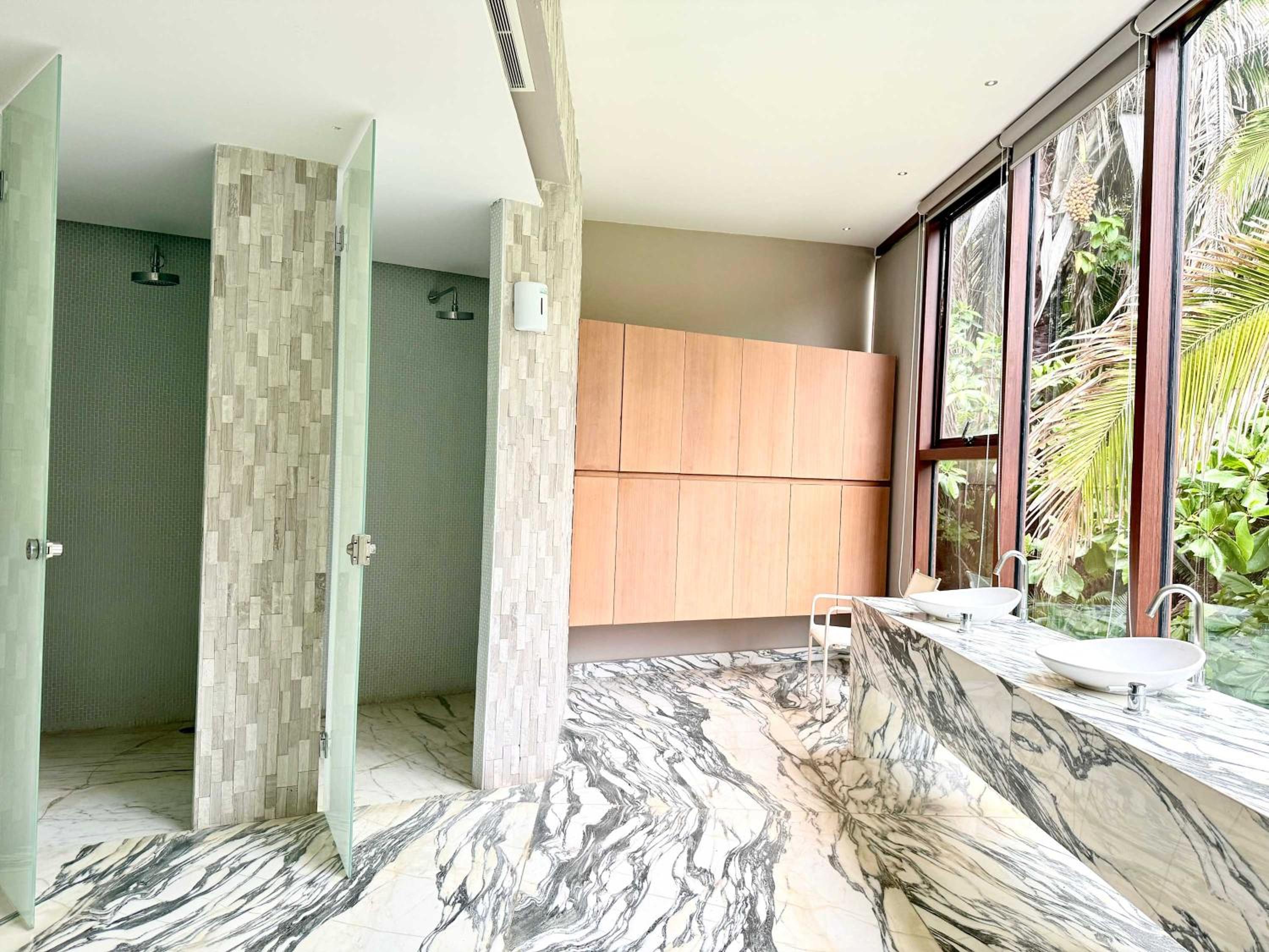 Bolongo 3BR your exclusive oceanfront escape