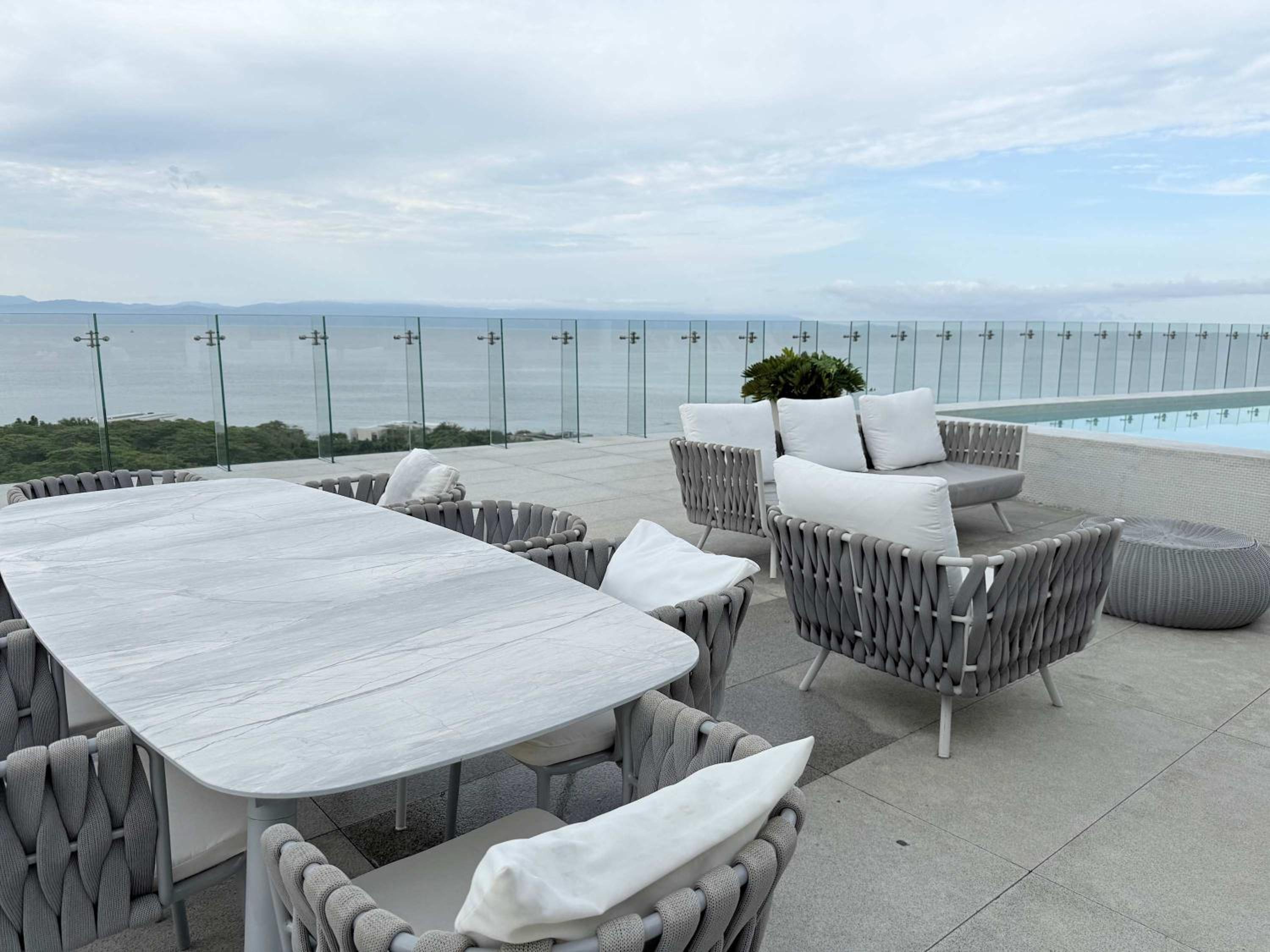 Bolongo 3BR your exclusive oceanfront escape