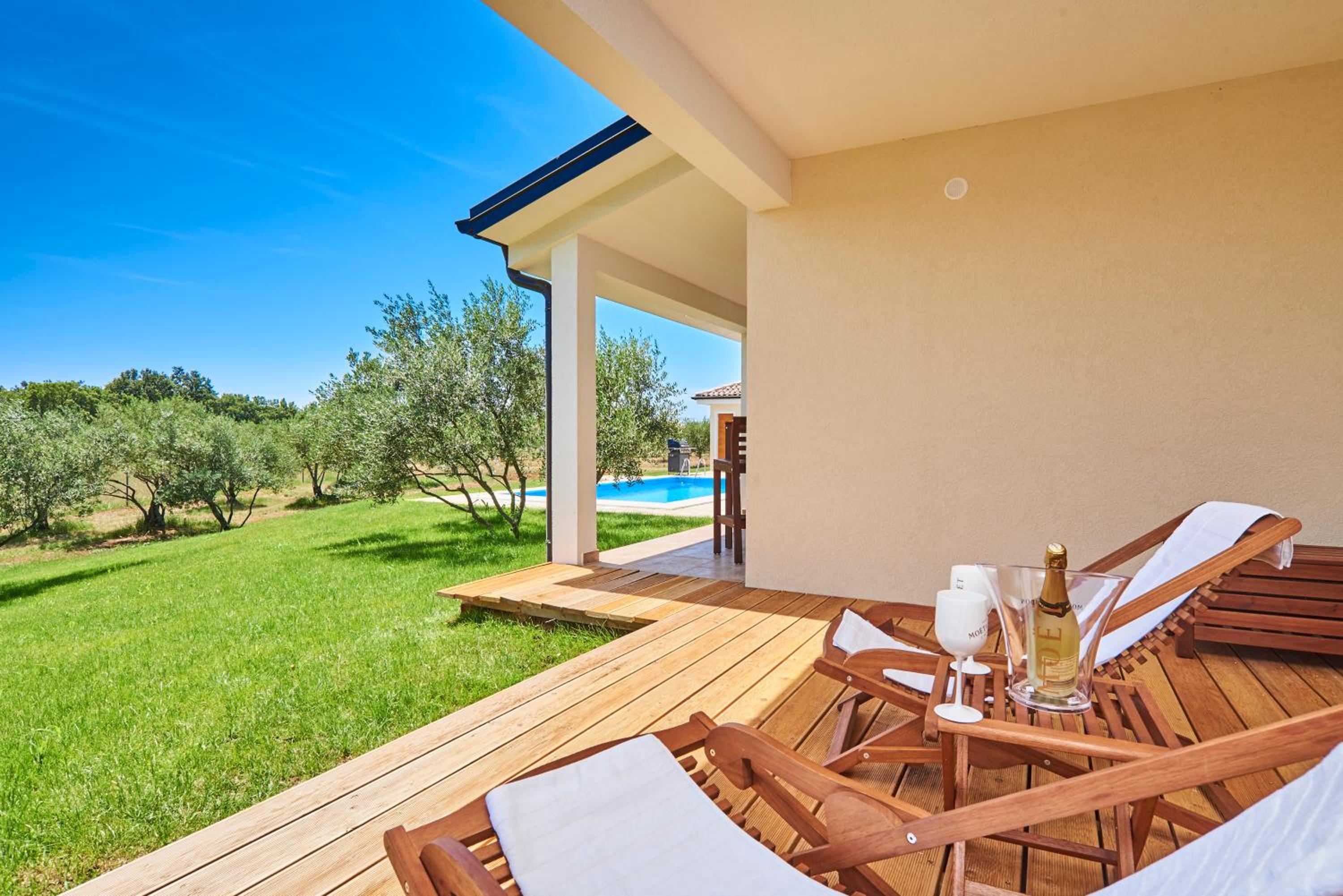 Villas Montrin — photo 3