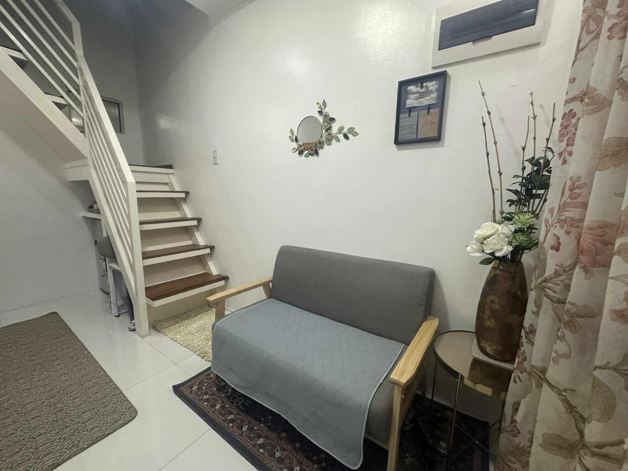 MisyEdz Homes Clark Dau Good for 2 Loft