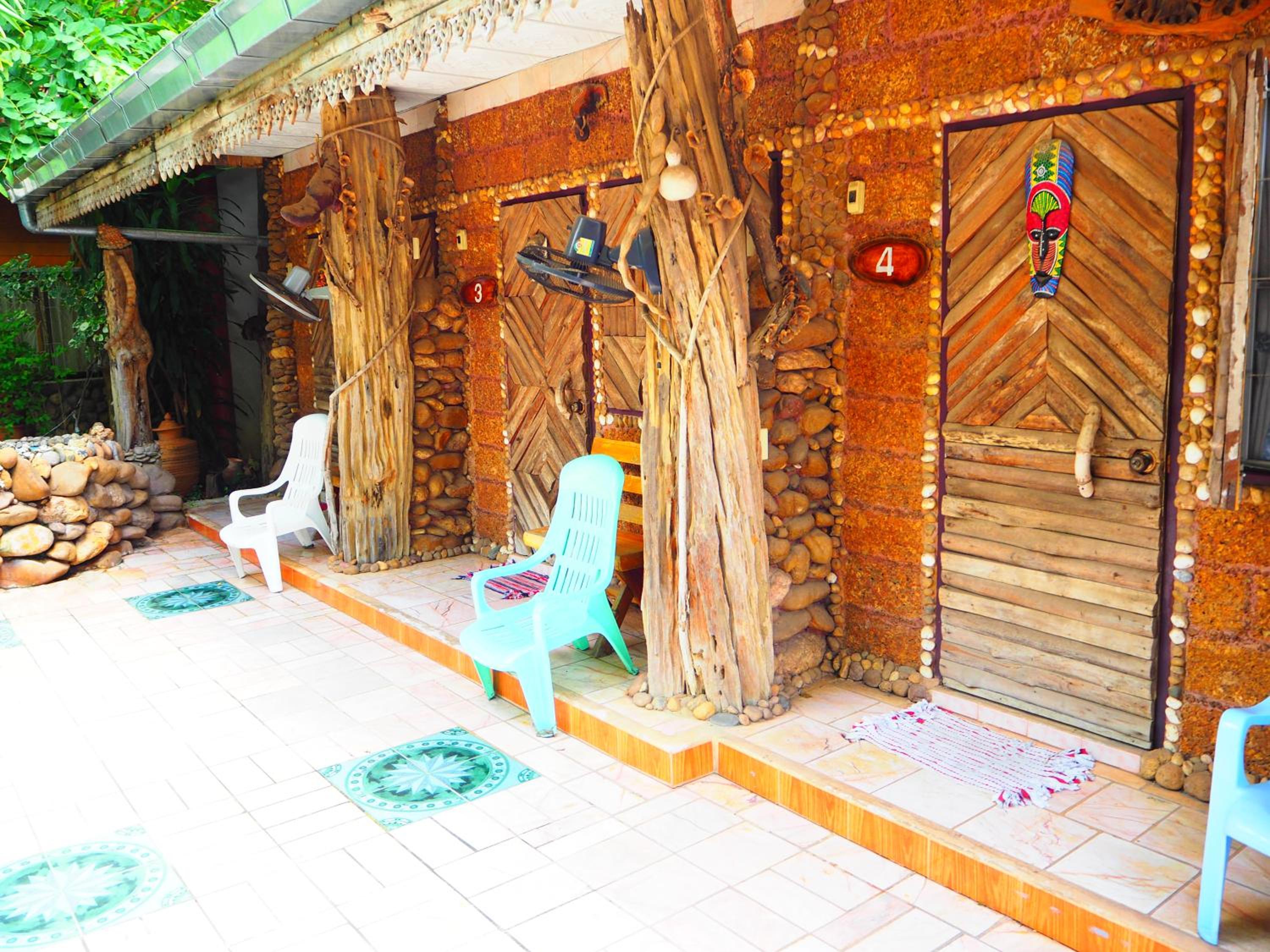 Three J Guesthouse