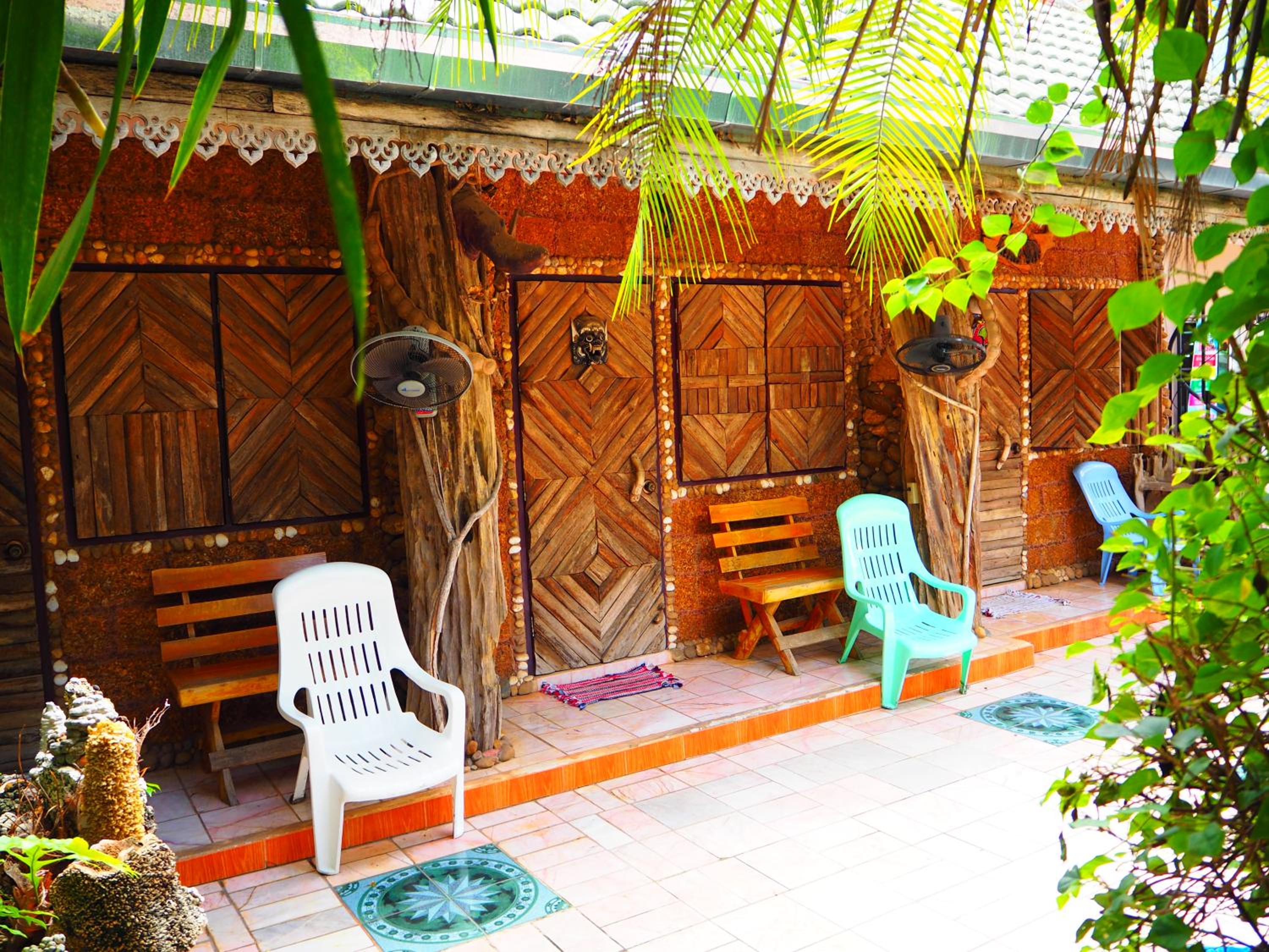 Three J Guesthouse