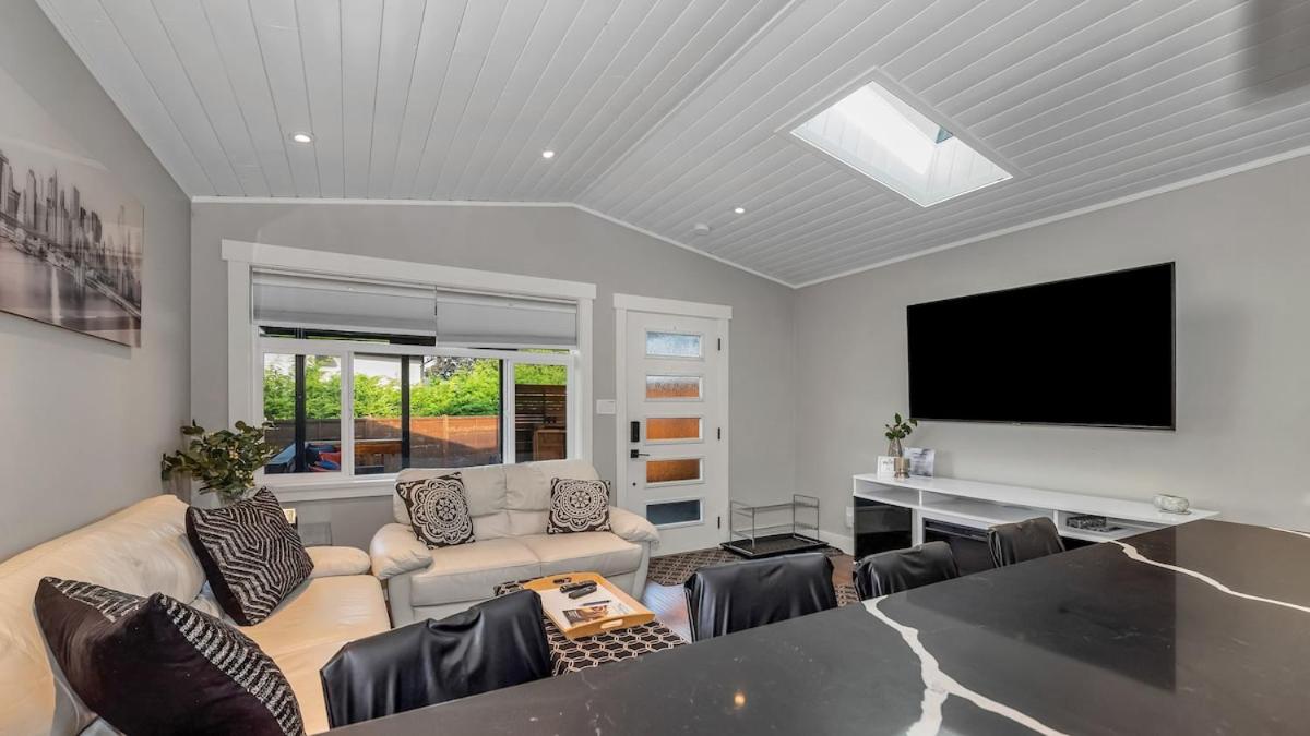 Knockan Hill Rentals - Garden Suite