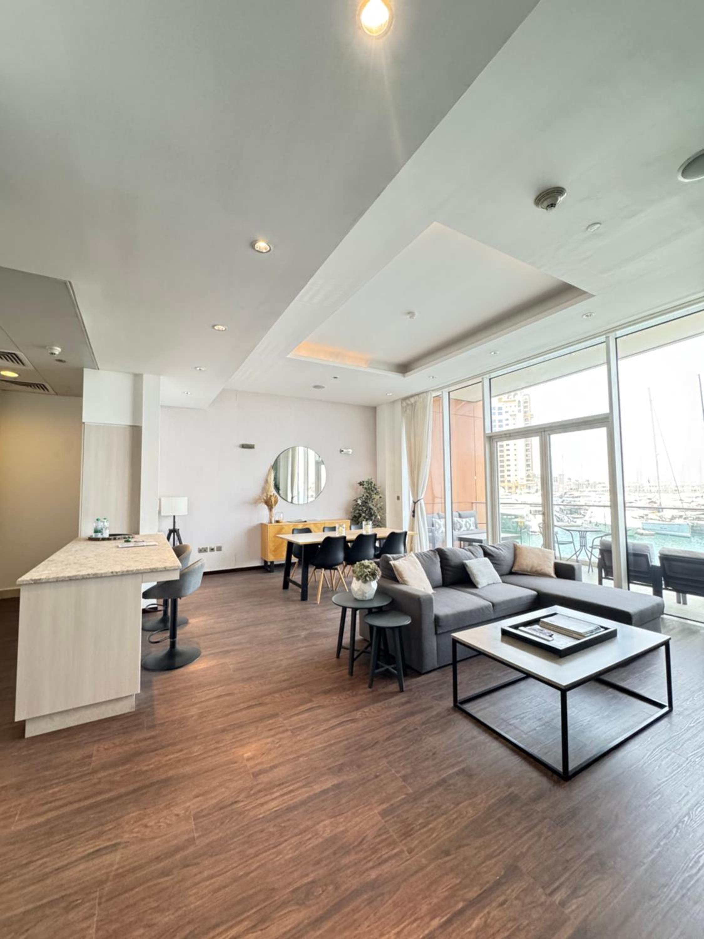 Palm Jumeirah 1BR luxurious & gorgeous view — Dubai photo 3