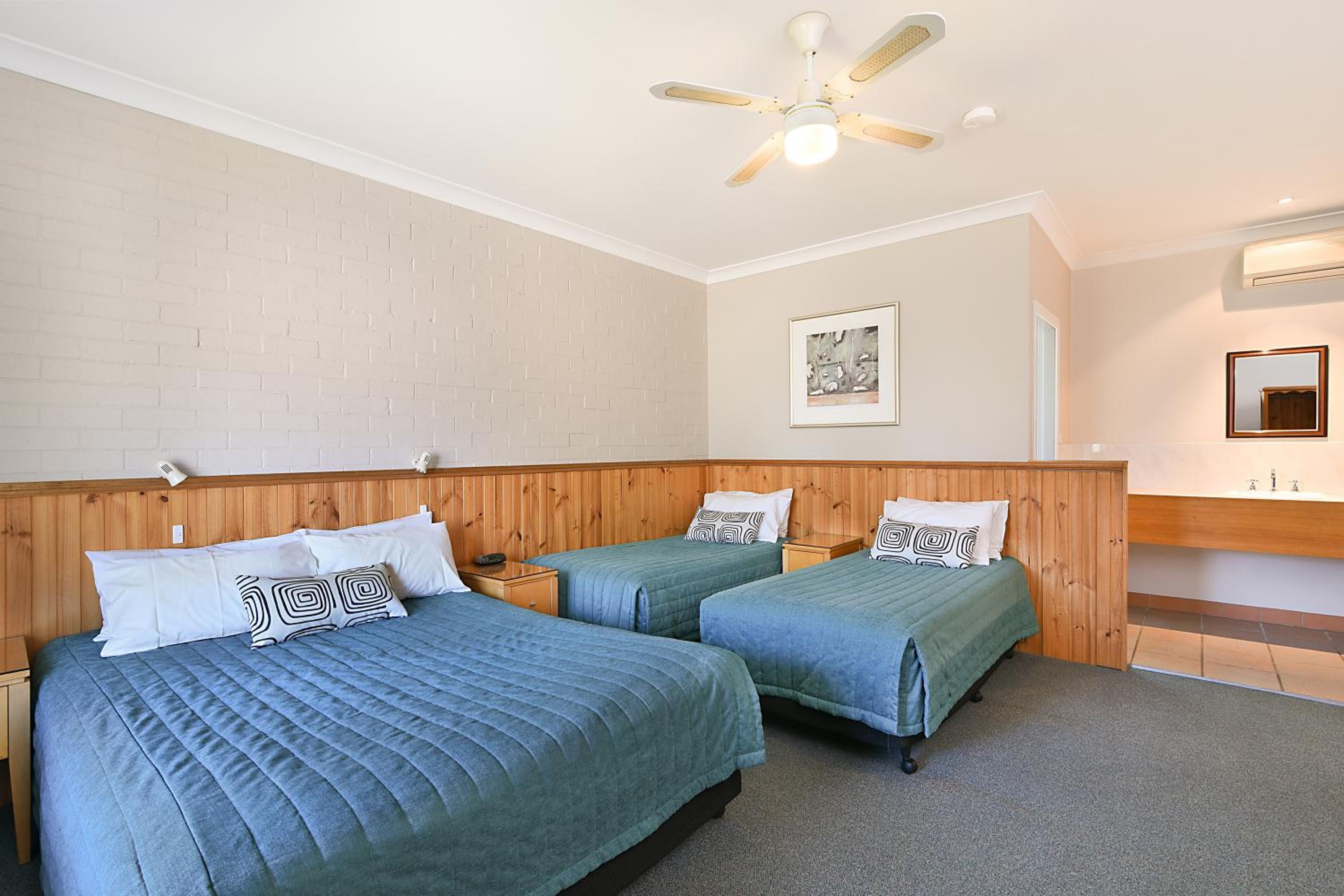Catalina Motel Lake Macquarie
