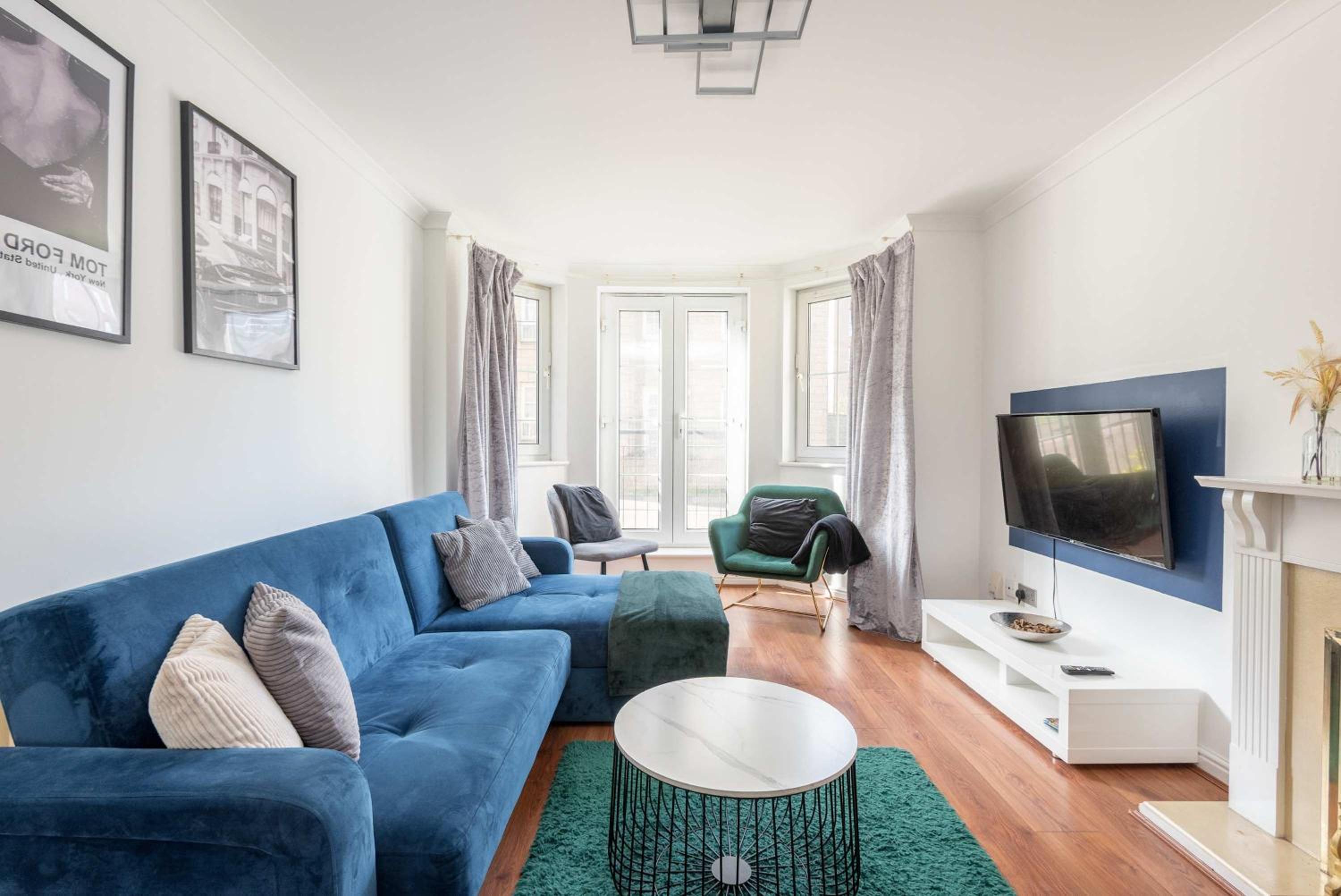 2Bed Flat in Leith-Free Parking- by Holiday Homes