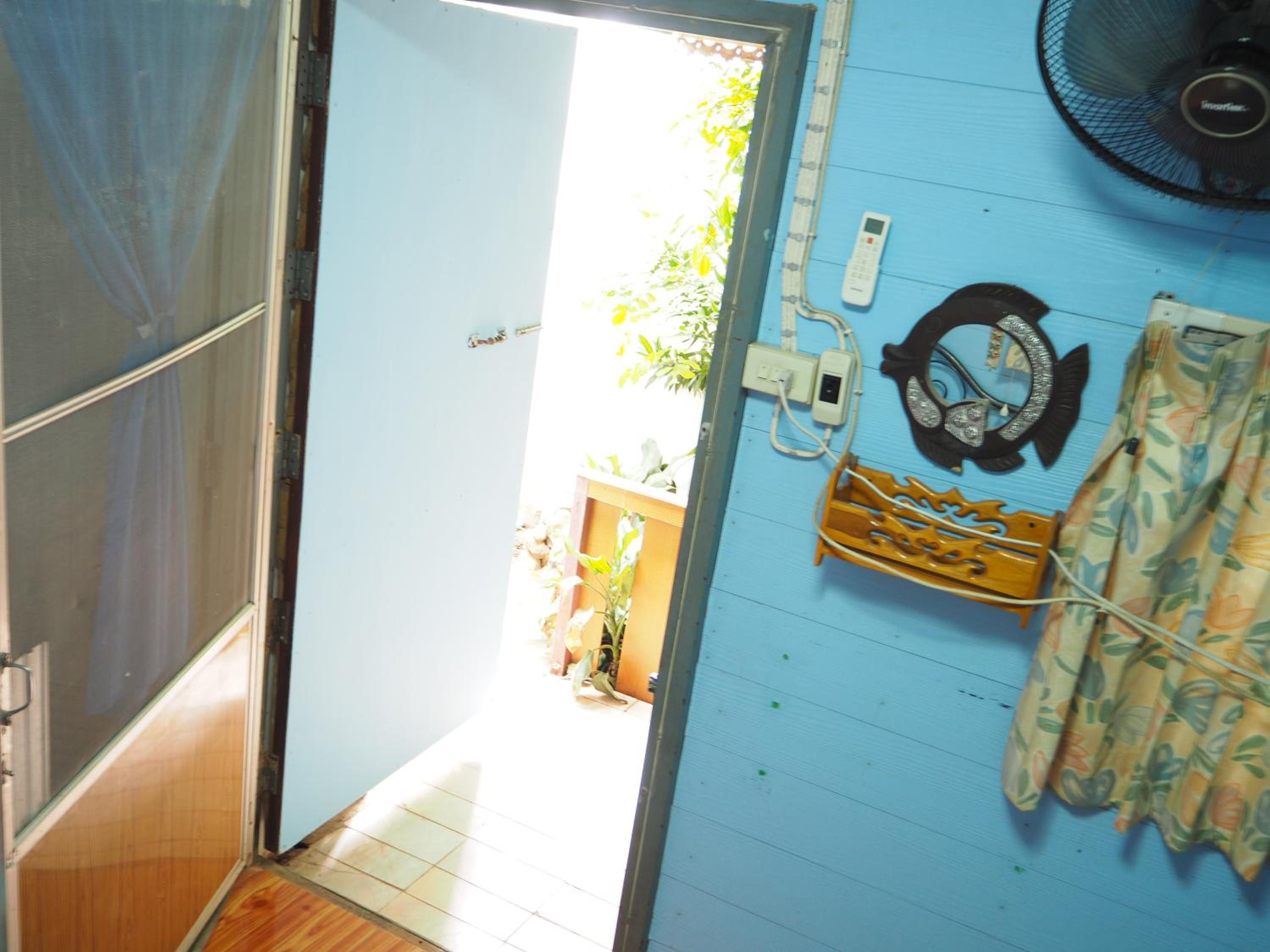 Three J Guesthouse