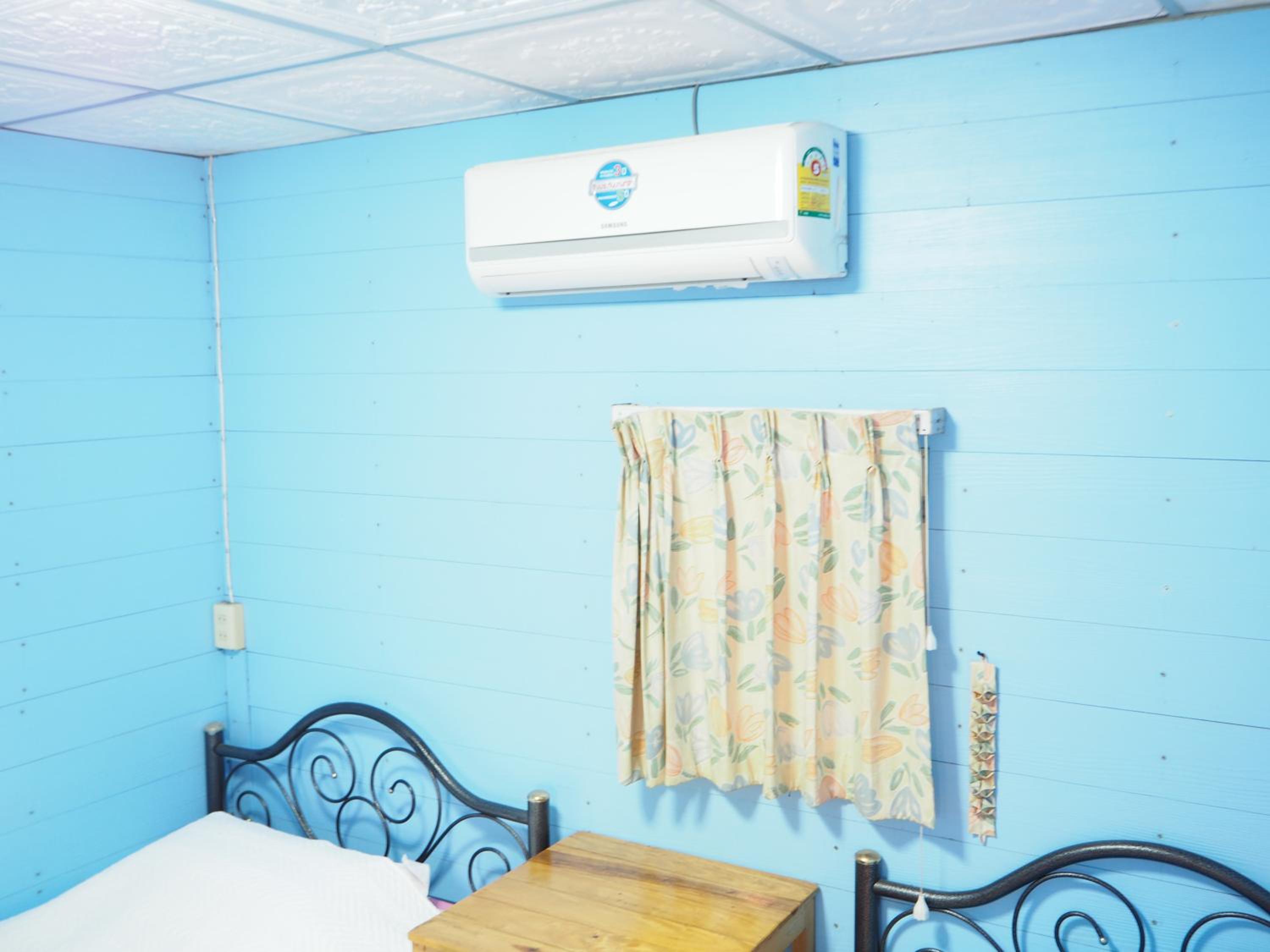 Three J Guesthouse