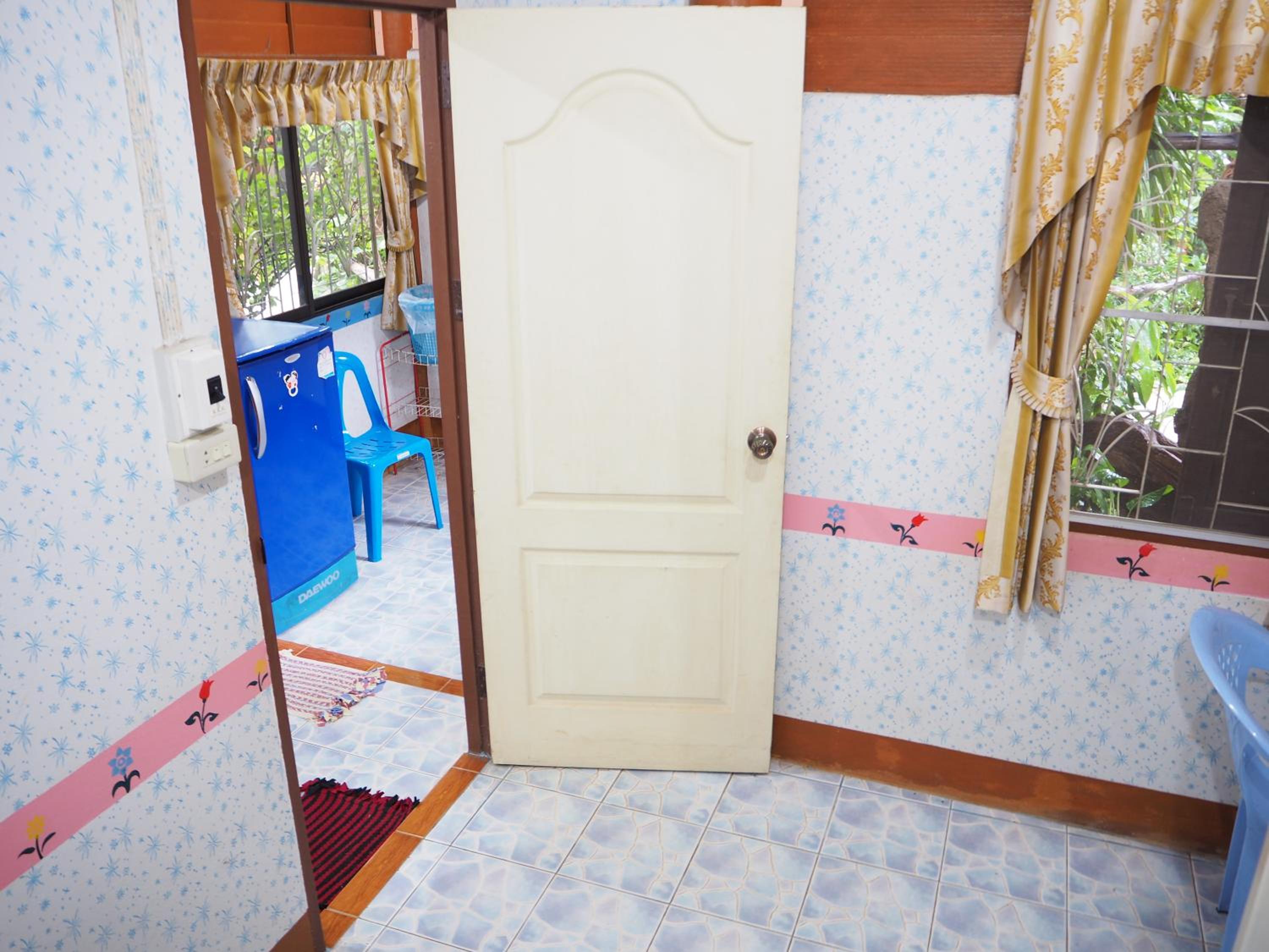 Three J Guesthouse