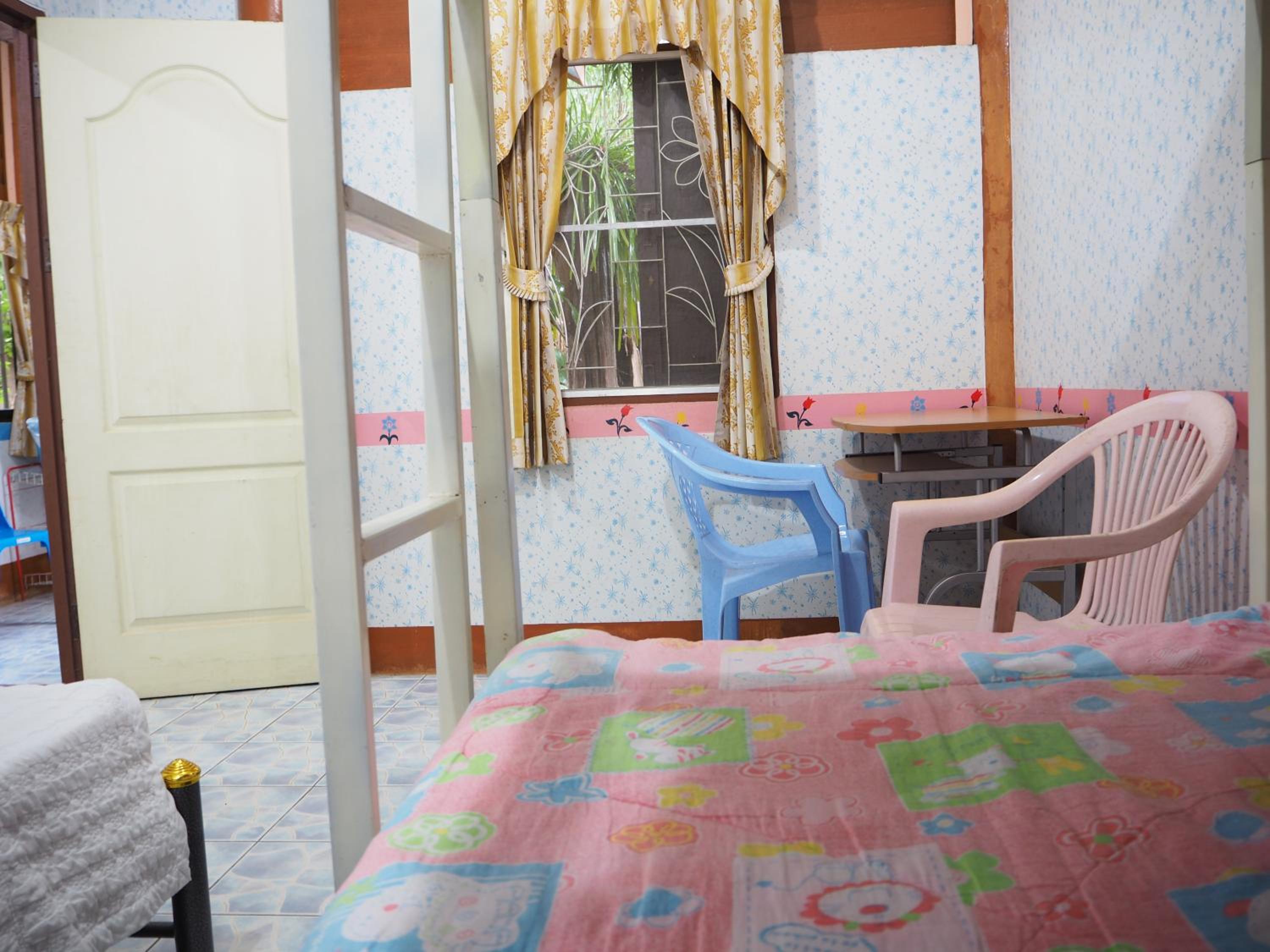 Three J Guesthouse