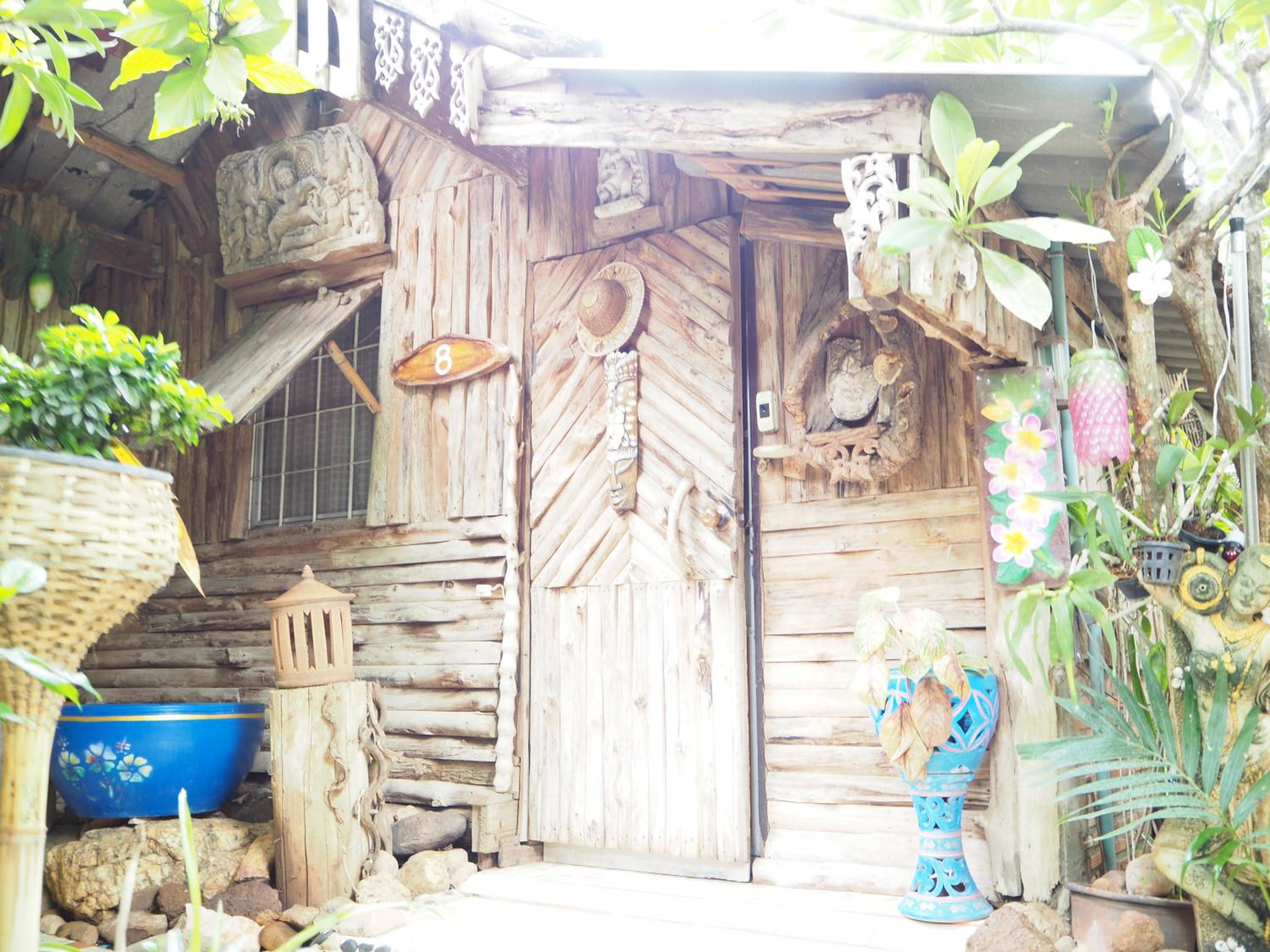 Three J Guesthouse