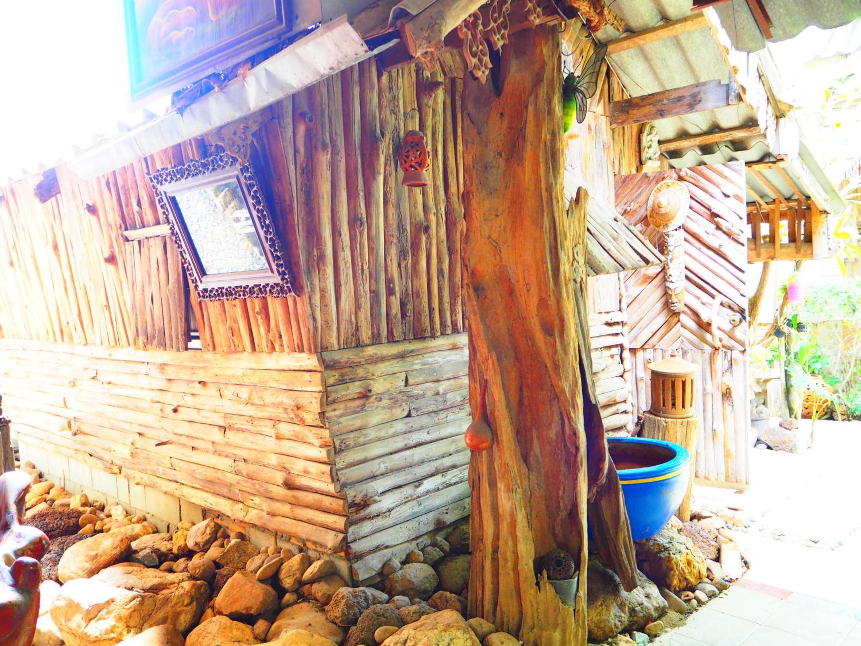 Three J Guesthouse