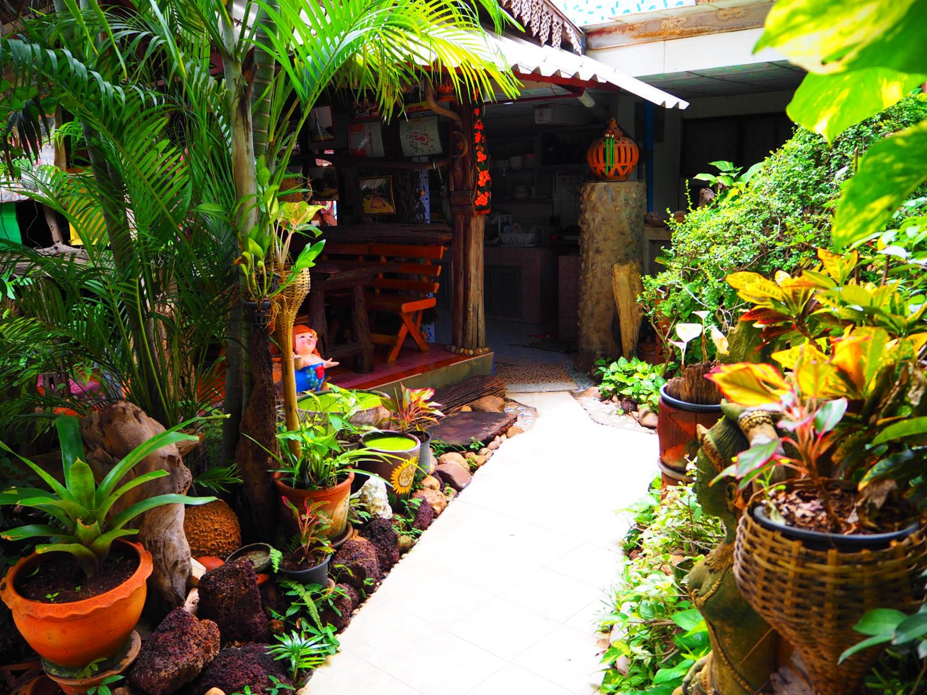 Three J Guesthouse