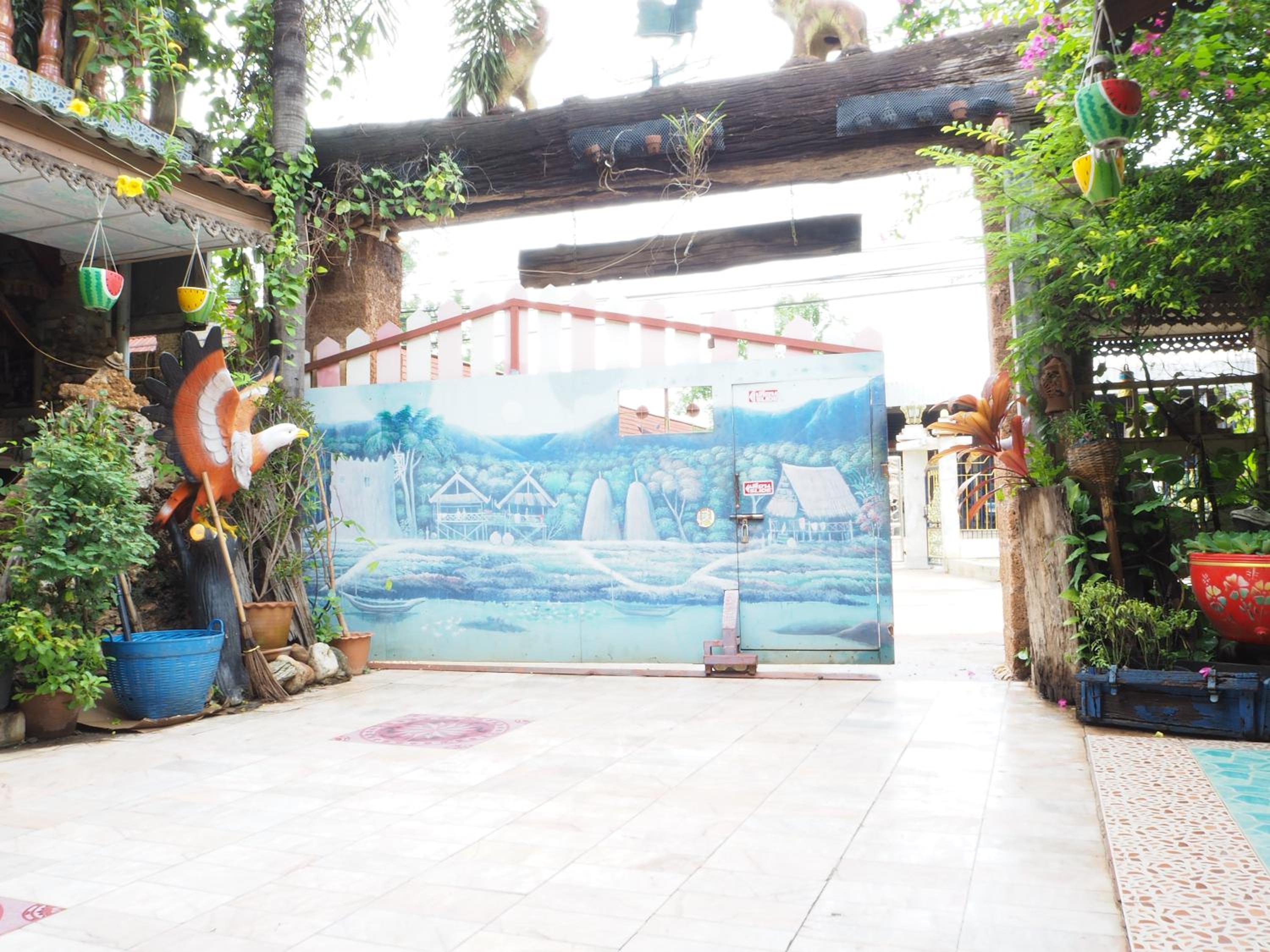 Three J Guesthouse