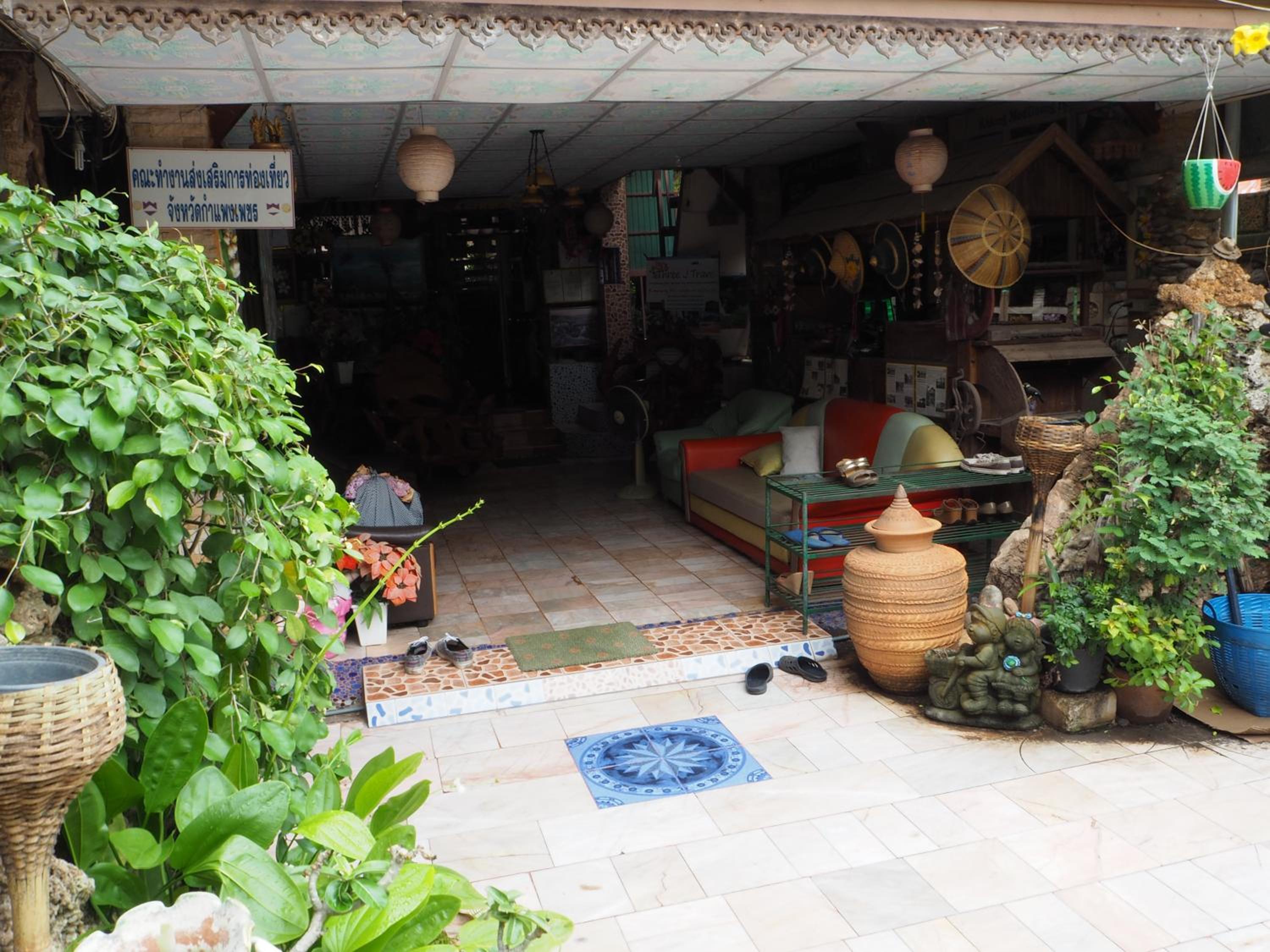 Three J Guesthouse