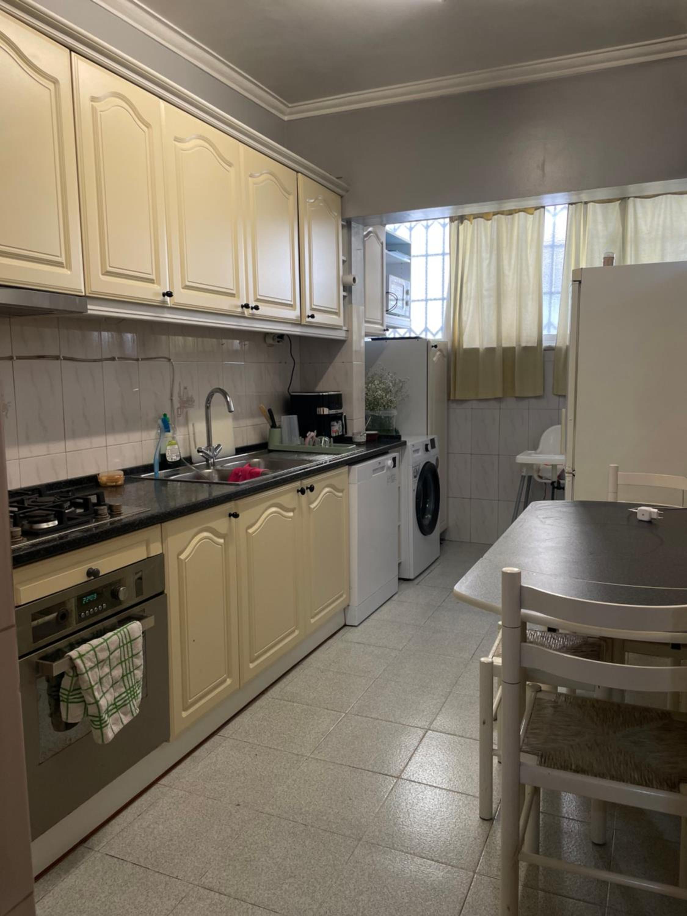 Luxury rooms in central Lisbon next station Odivelas