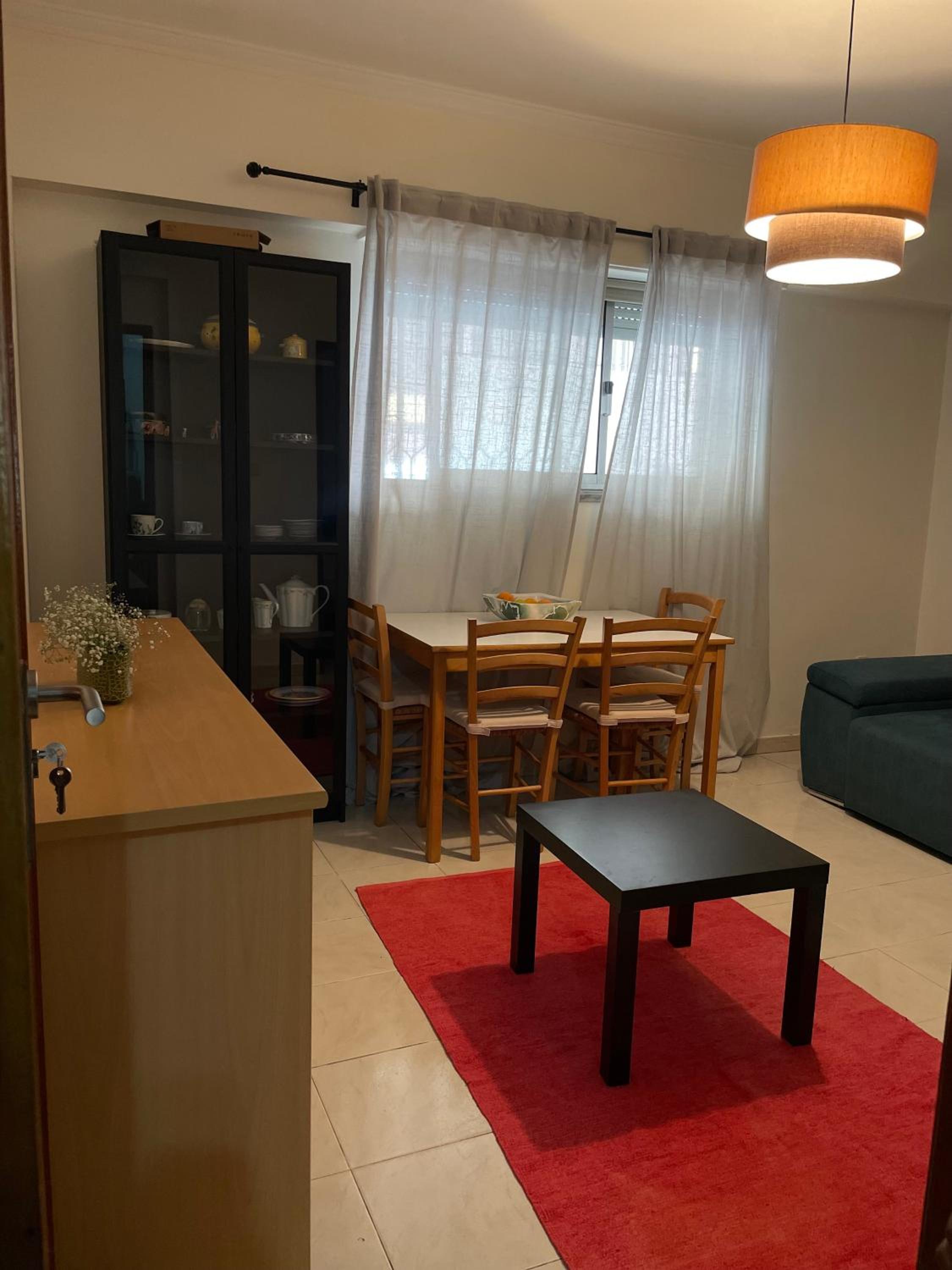 Luxury rooms in central Lisbon next station Odivelas