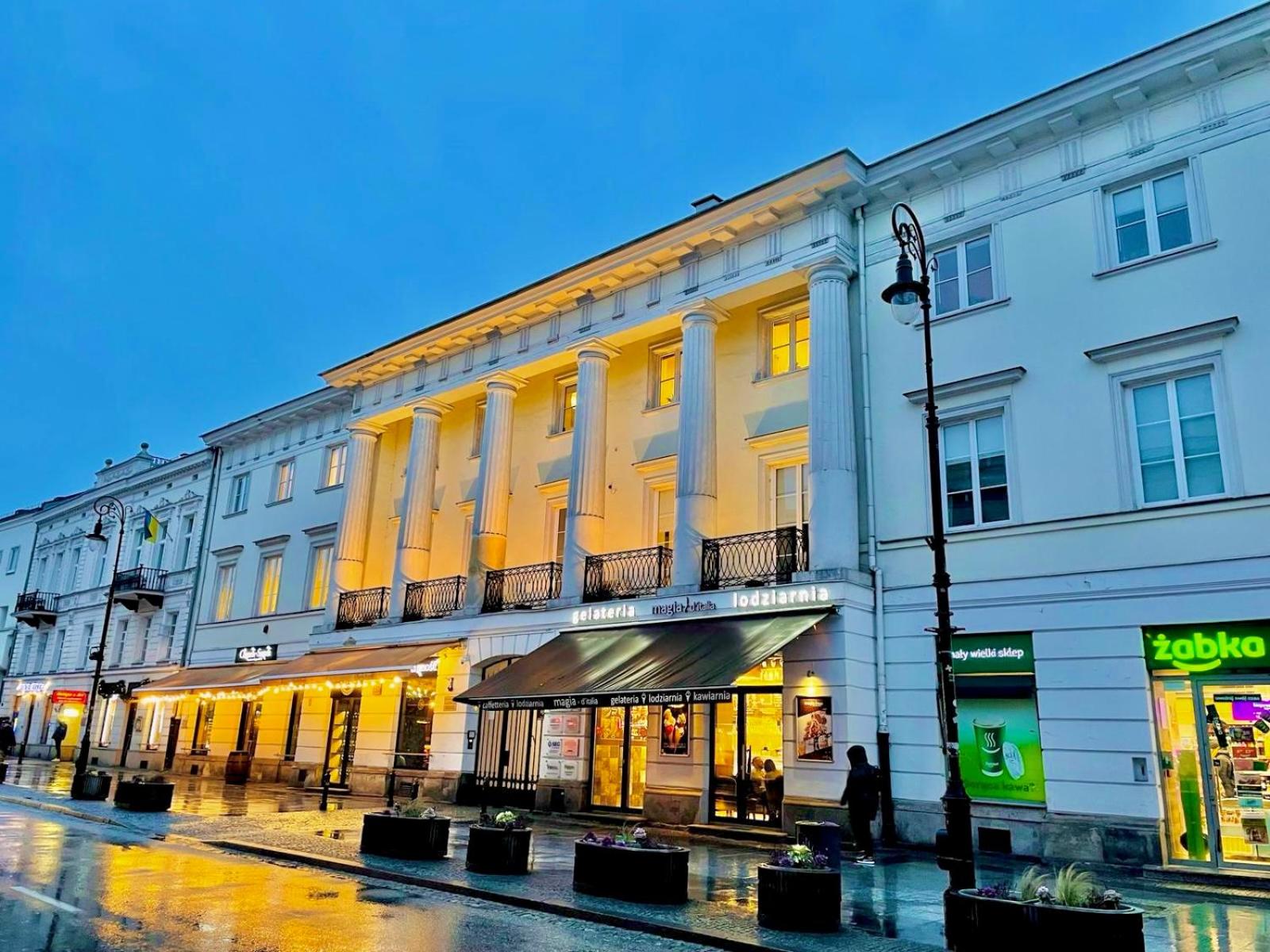 Nowy Świat - Centrum, Stare Miasto ,Atrakcje na krok