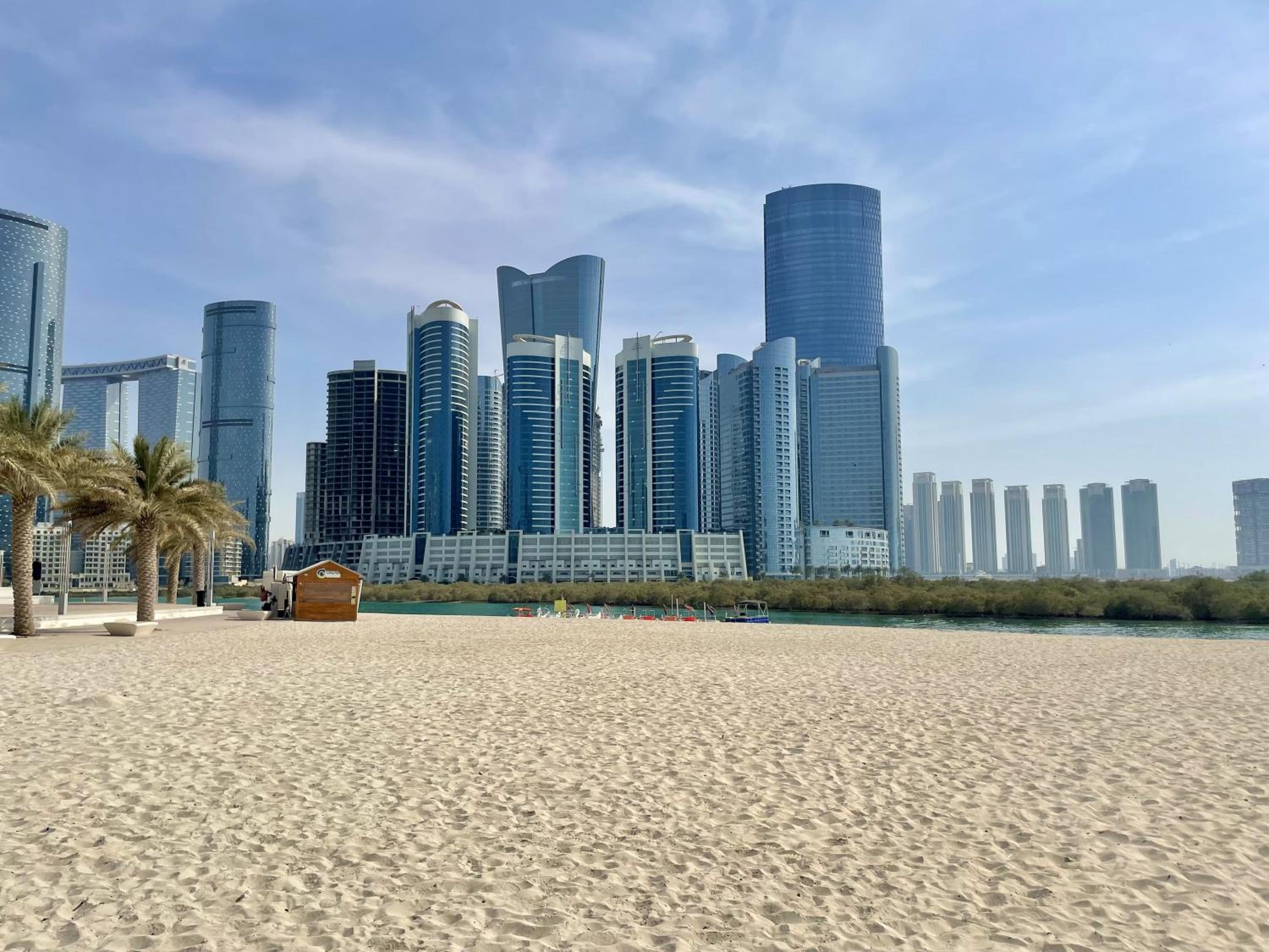 Maison Privee - Elegant & Panoramic Sea View Apt on Al Reem Island