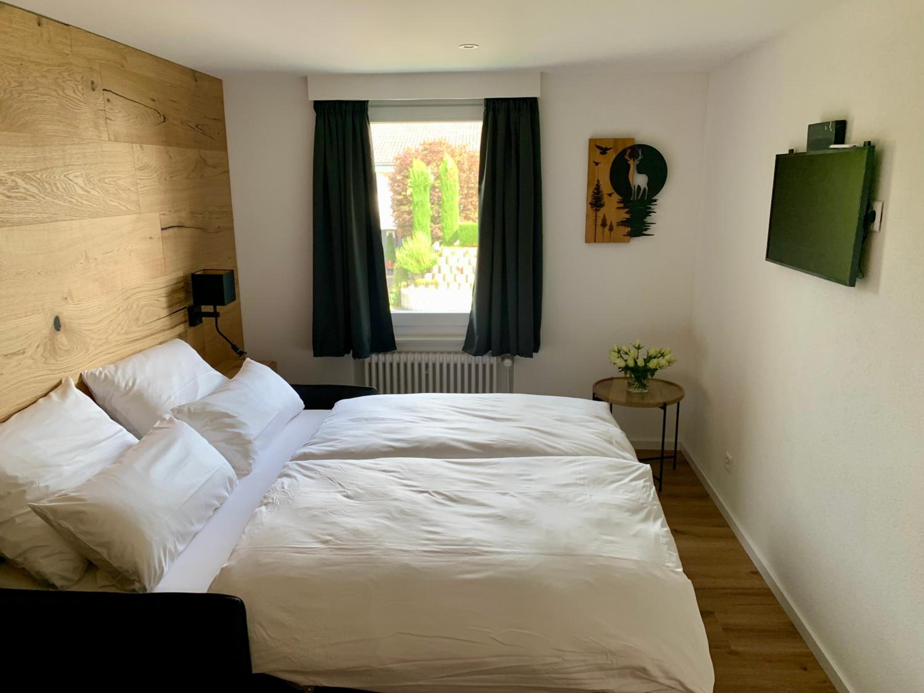 Suite4you Erlen l Privater Indoorpool ganzjährig beheizt & Sauna l 10min zum Bodensee, Parkplatz & WLAN