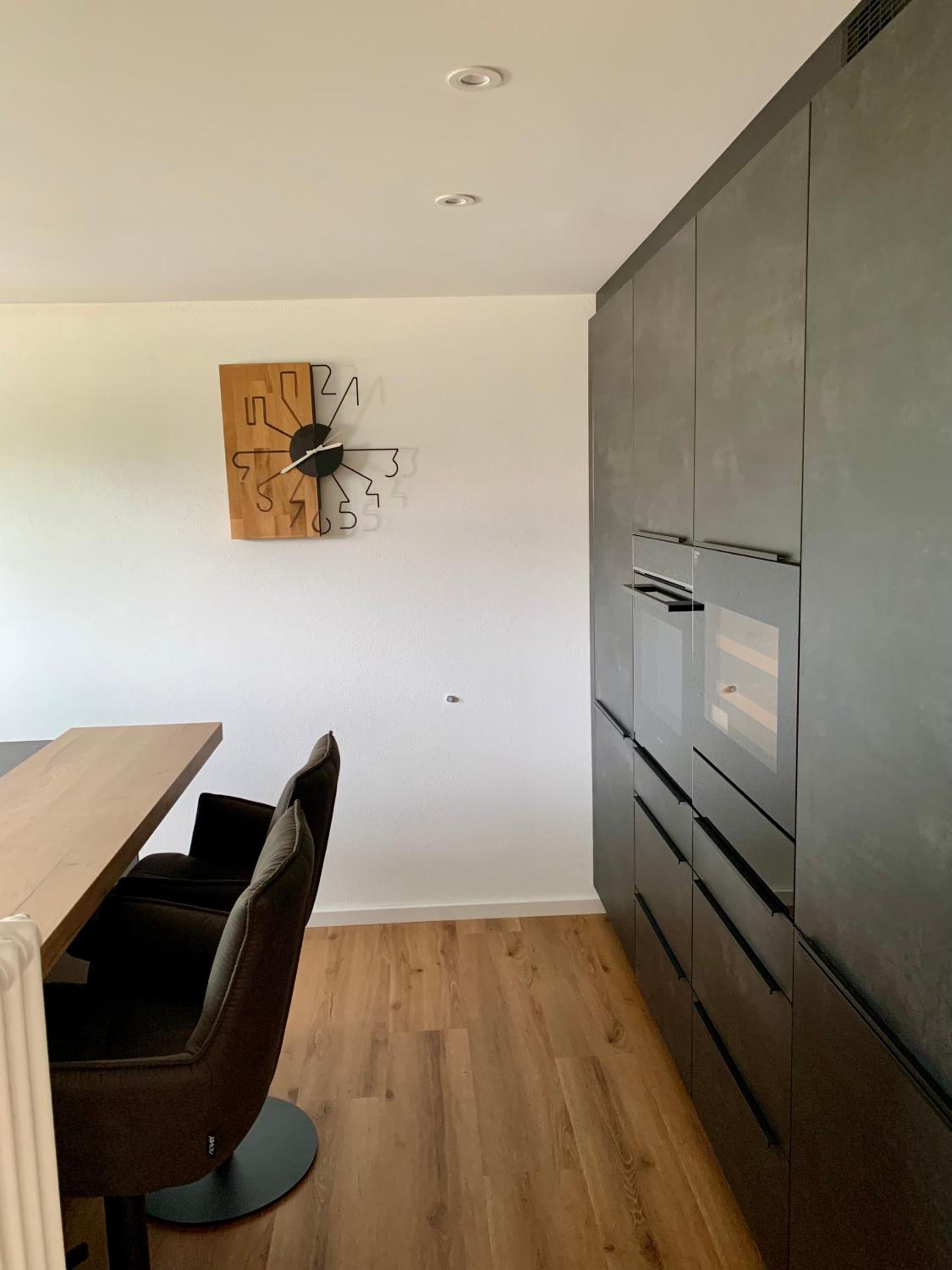 Suite4you Erlen l Privater Indoorpool ganzjährig beheizt & Sauna l 10min zum Bodensee, Parkplatz & WLAN