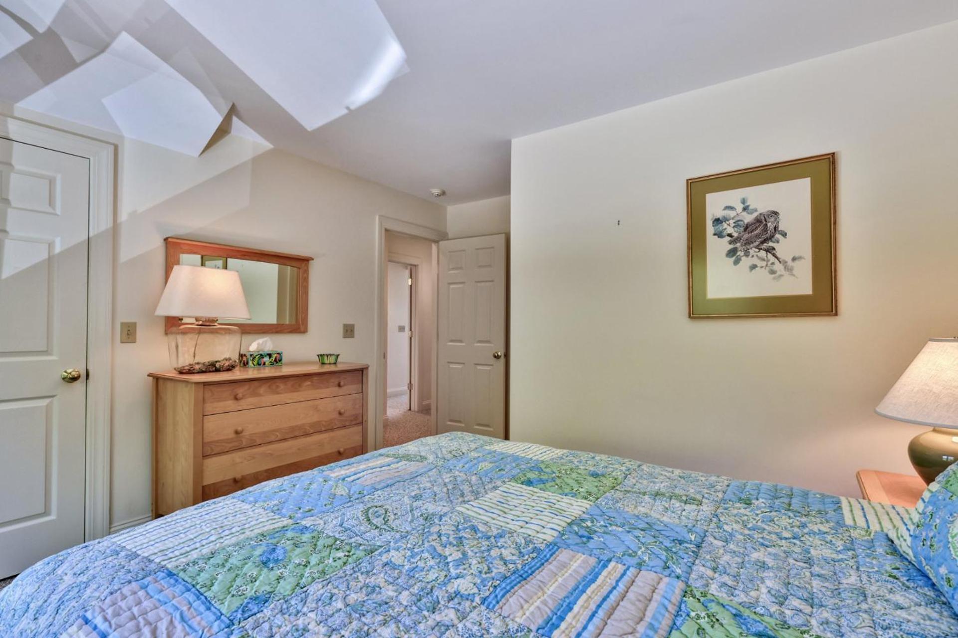 Stonefire Chalet at Topridge - 4BR Luxury Ski-In Ski-Out Retreat, Sleeps 8, Hot Tub