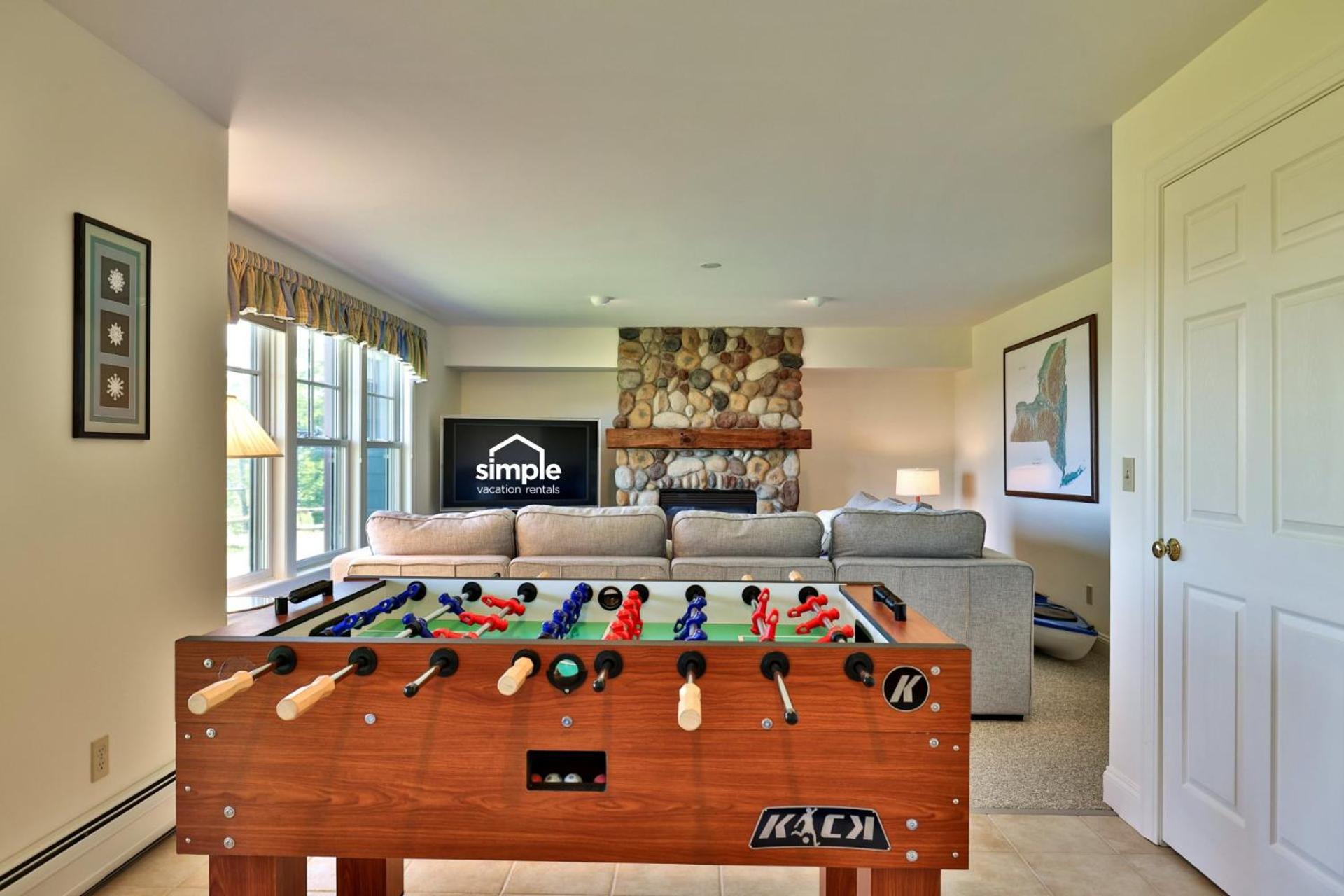 Stonefire Chalet at Topridge - 4BR Luxury Ski-In Ski-Out Retreat, Sleeps 8, Hot Tub