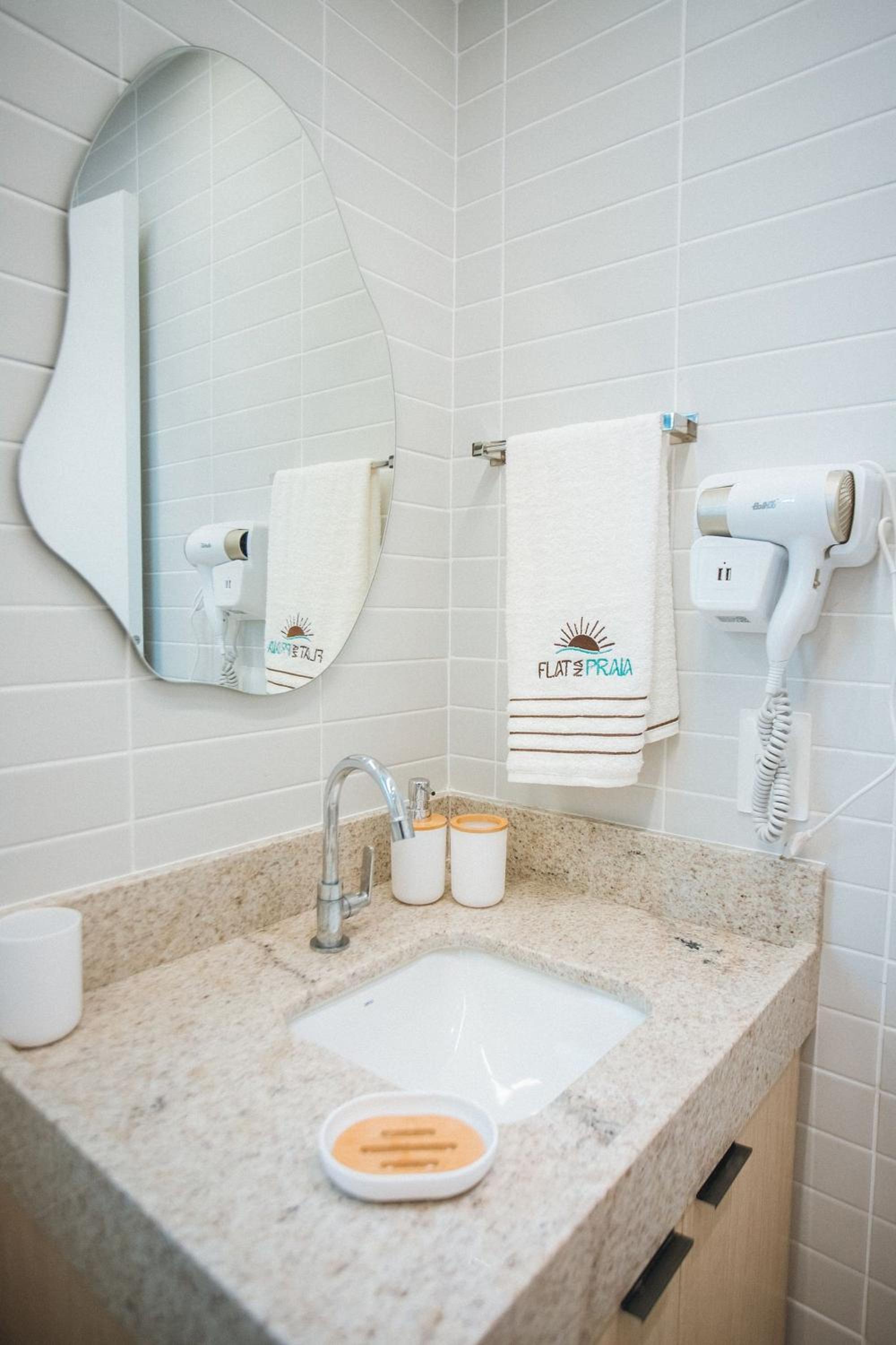Brisa Muro Alto By Flat na Praia | Beachfront Apartment in Porto de Galinhas