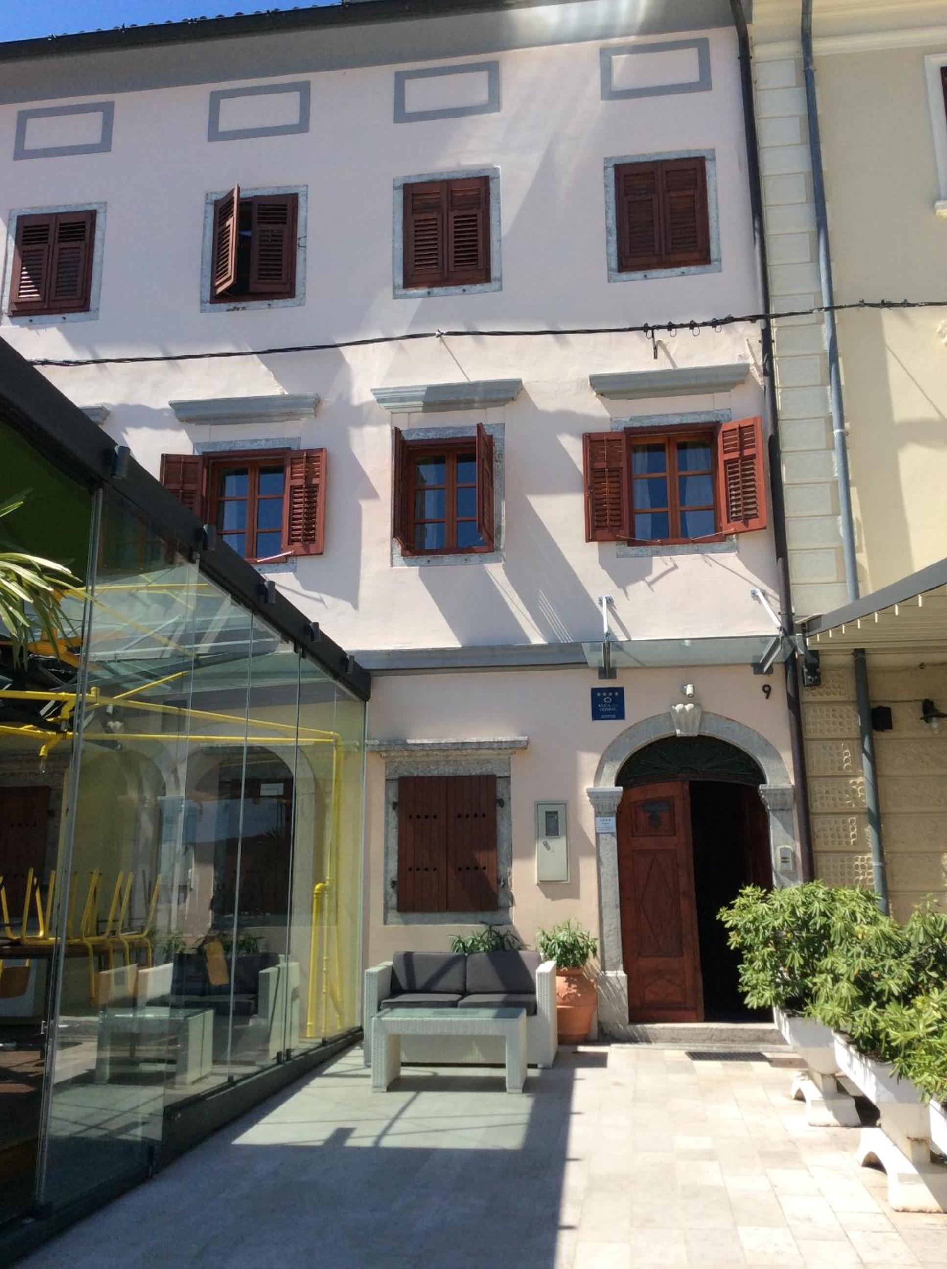 Il Palazzo view 5