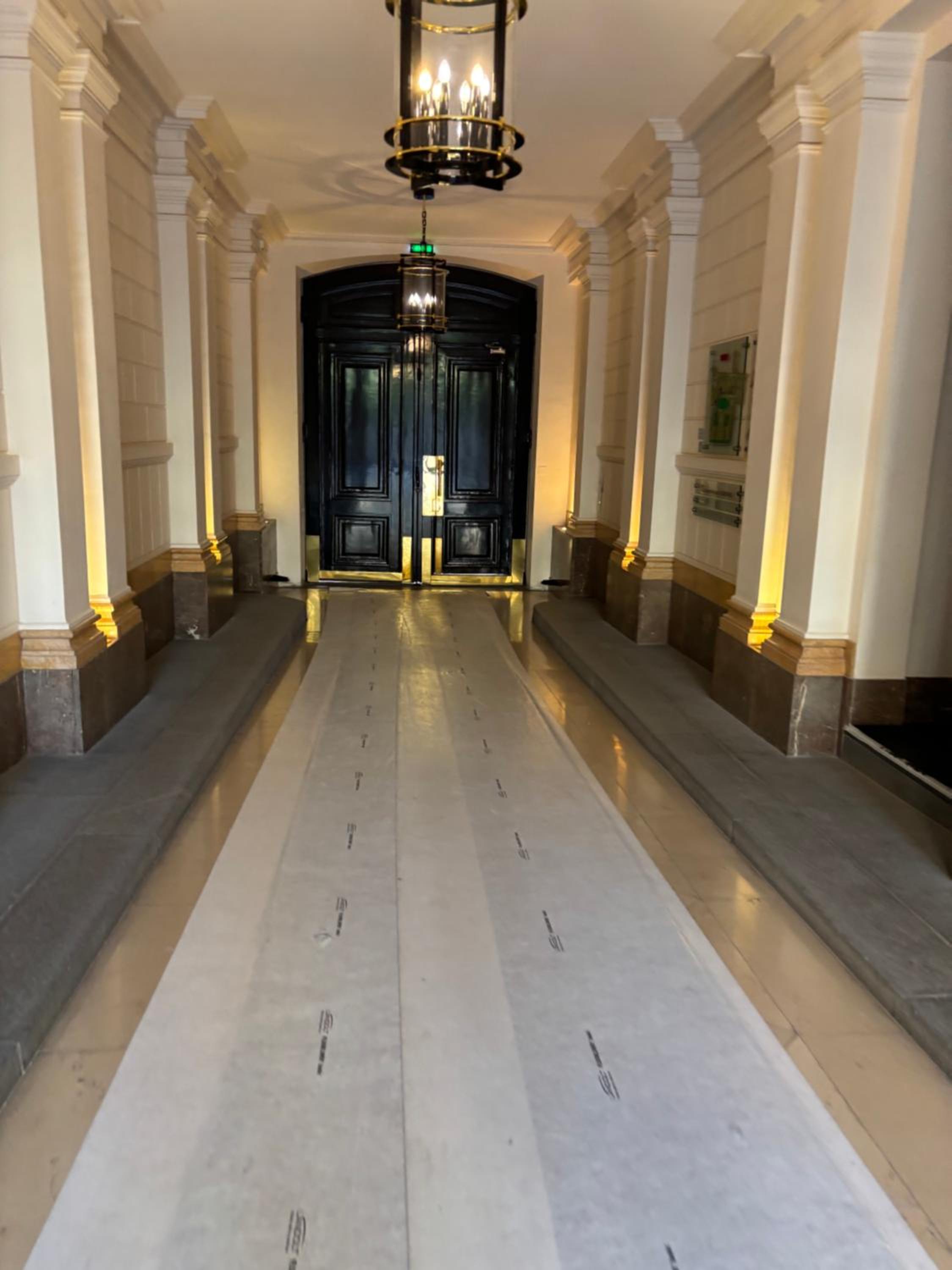 Champs-Élysées Montaigne luxe